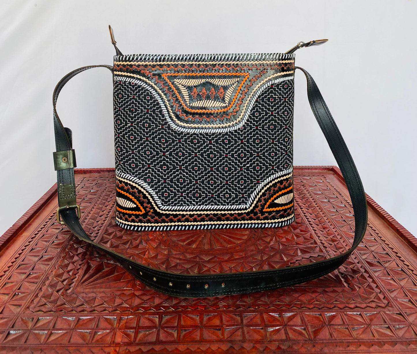 Kambhiro - Sling/Shoulder Bag