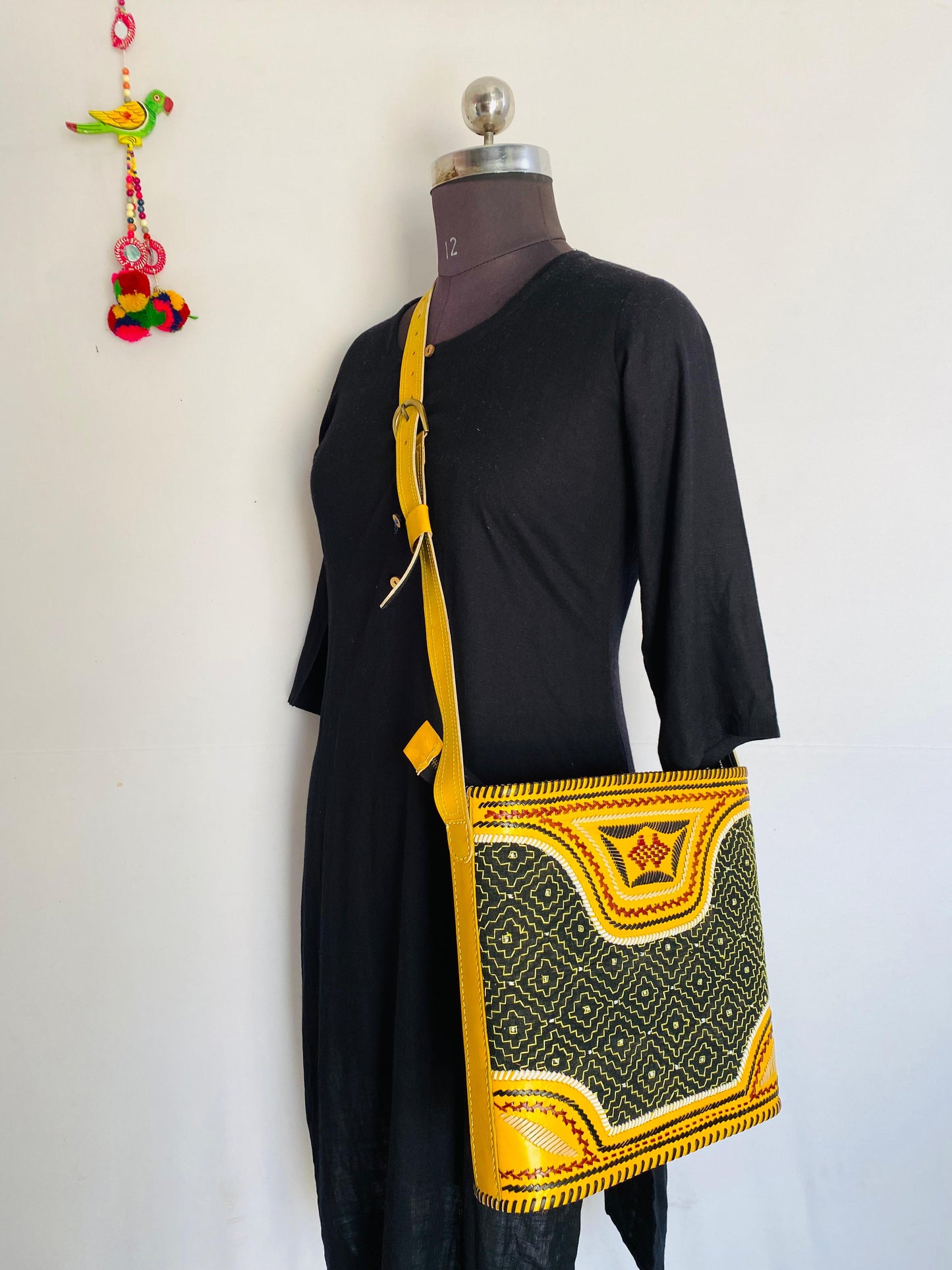 Kambhiro - Sling/Shoulder Bag