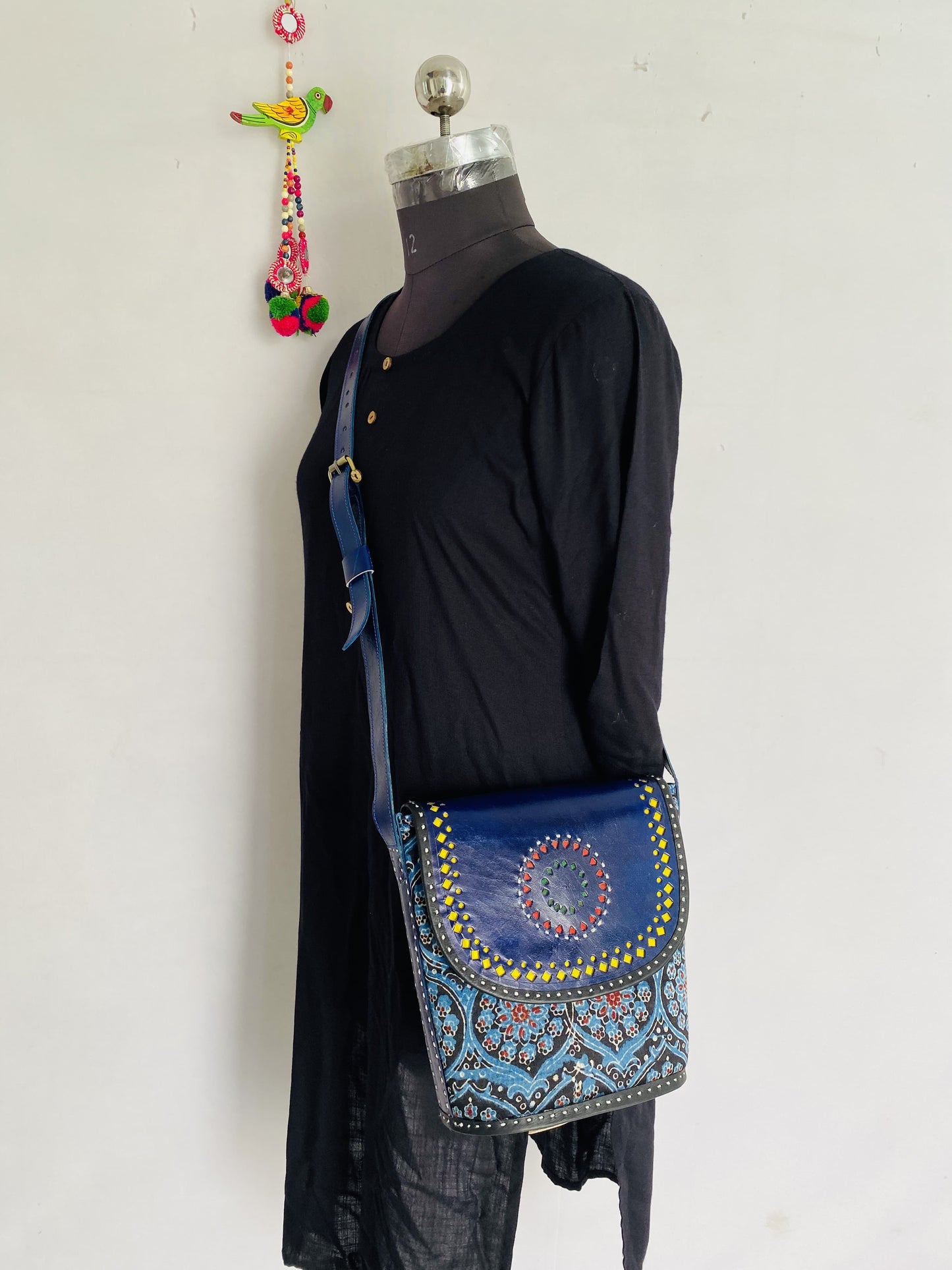Ajarakh Bucket - The sling