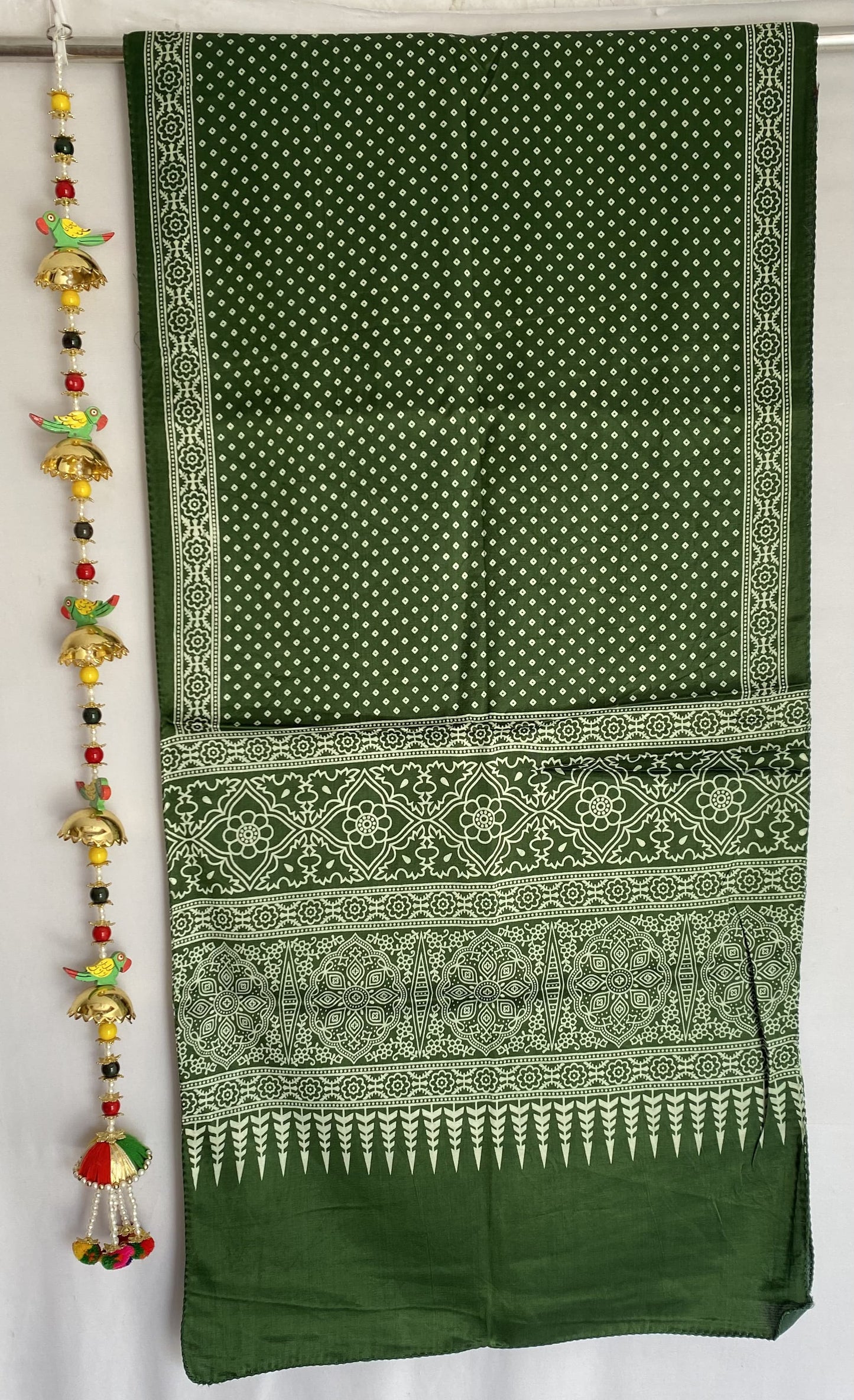Bandhani Mashroo Stoles