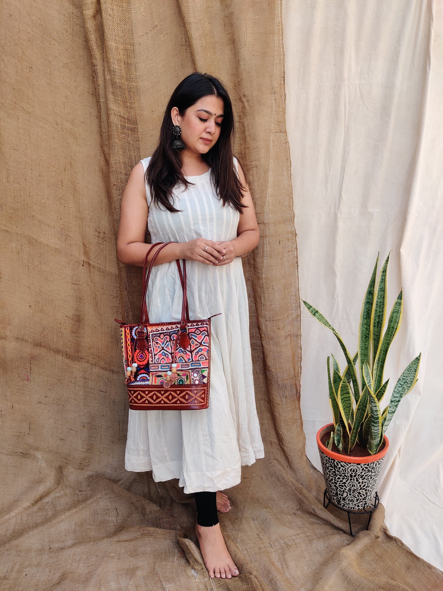 KutchhiAntique - The Tote