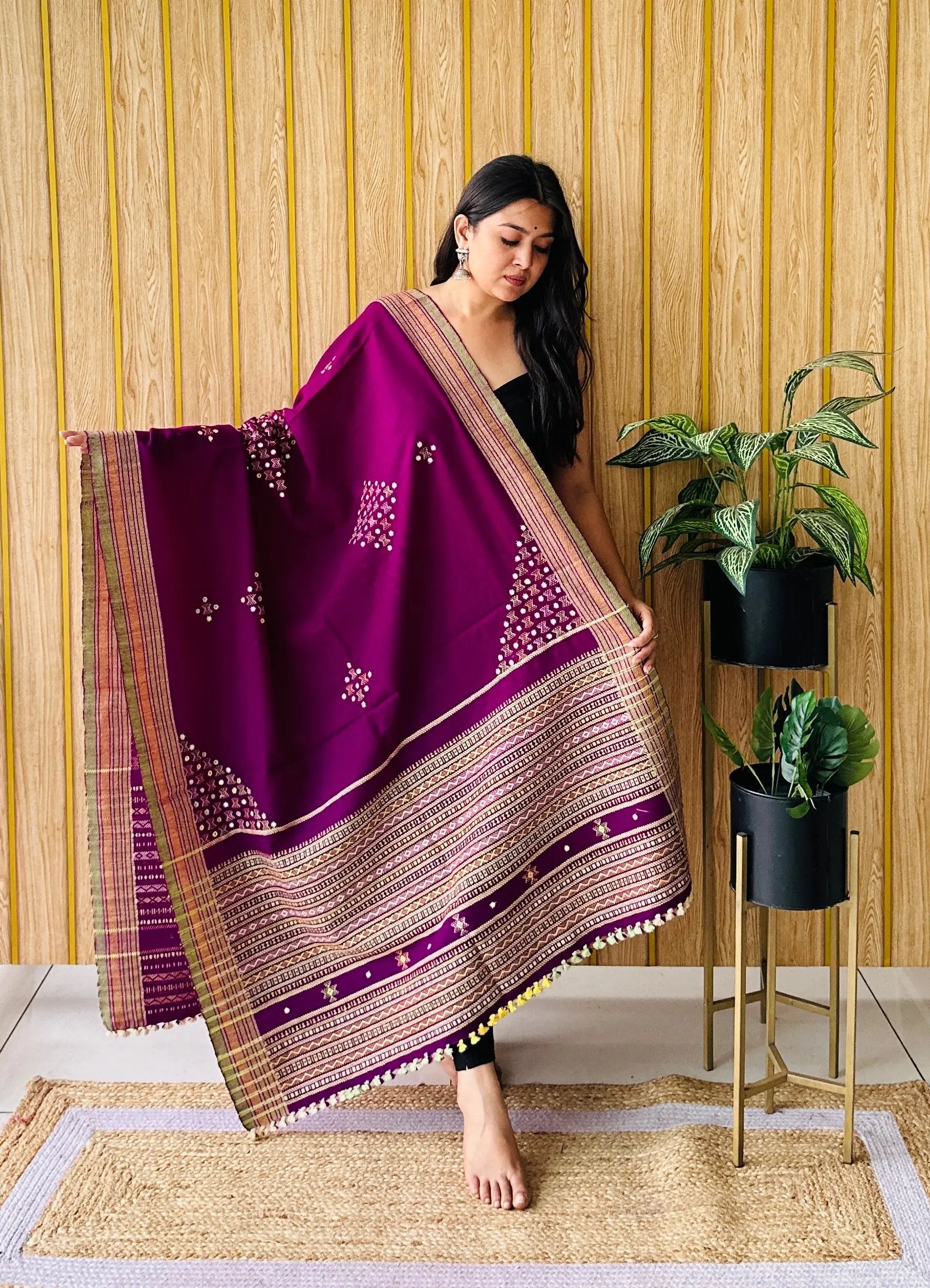 Purple Corner Buti Bhujodi Woolen Shawl RAKHIYO