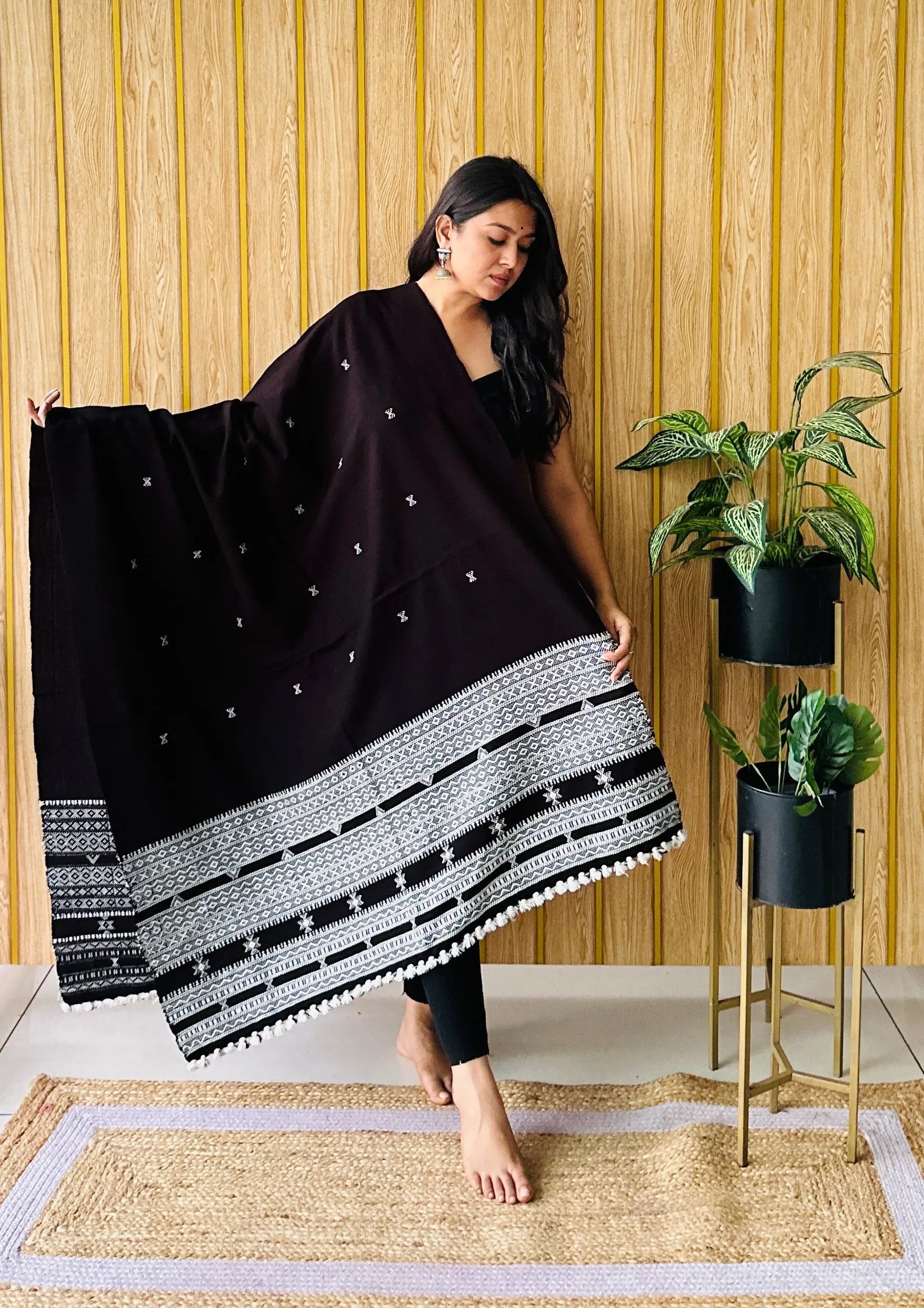 Black Small Buti Bhujodi Woolen Shawl RAKHIYO