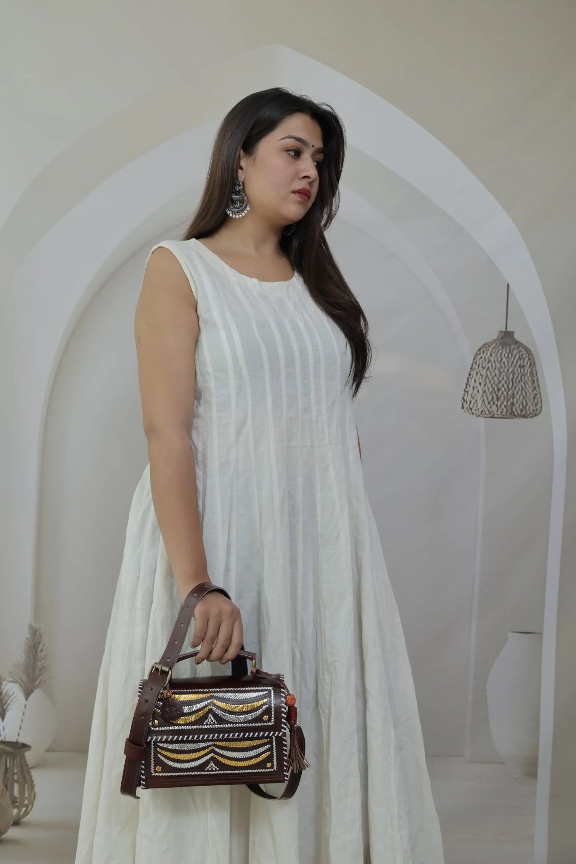 Kutchhi Brown Jari Hut - The Sling RAKHIYO