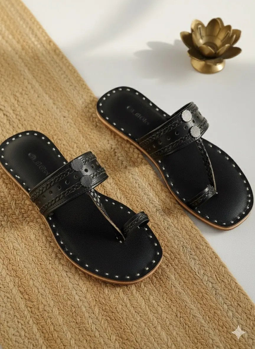 Black Punching Kutchhi Leather Chappal/Jutti RAKHIYO