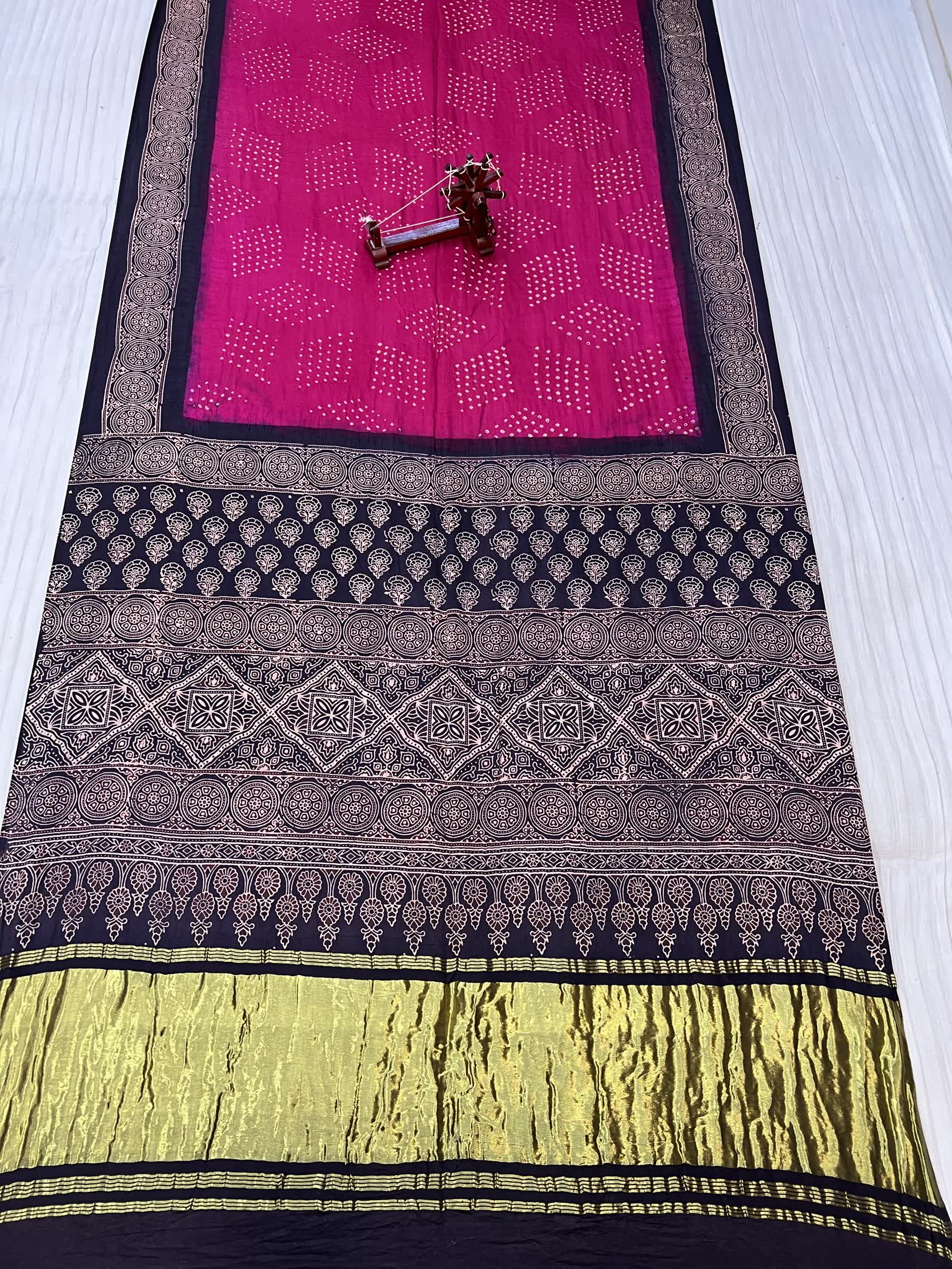 Pink Premium Rai Bandhej Gaji Silk Ajarakh-bandhani Saree RAKHIYO