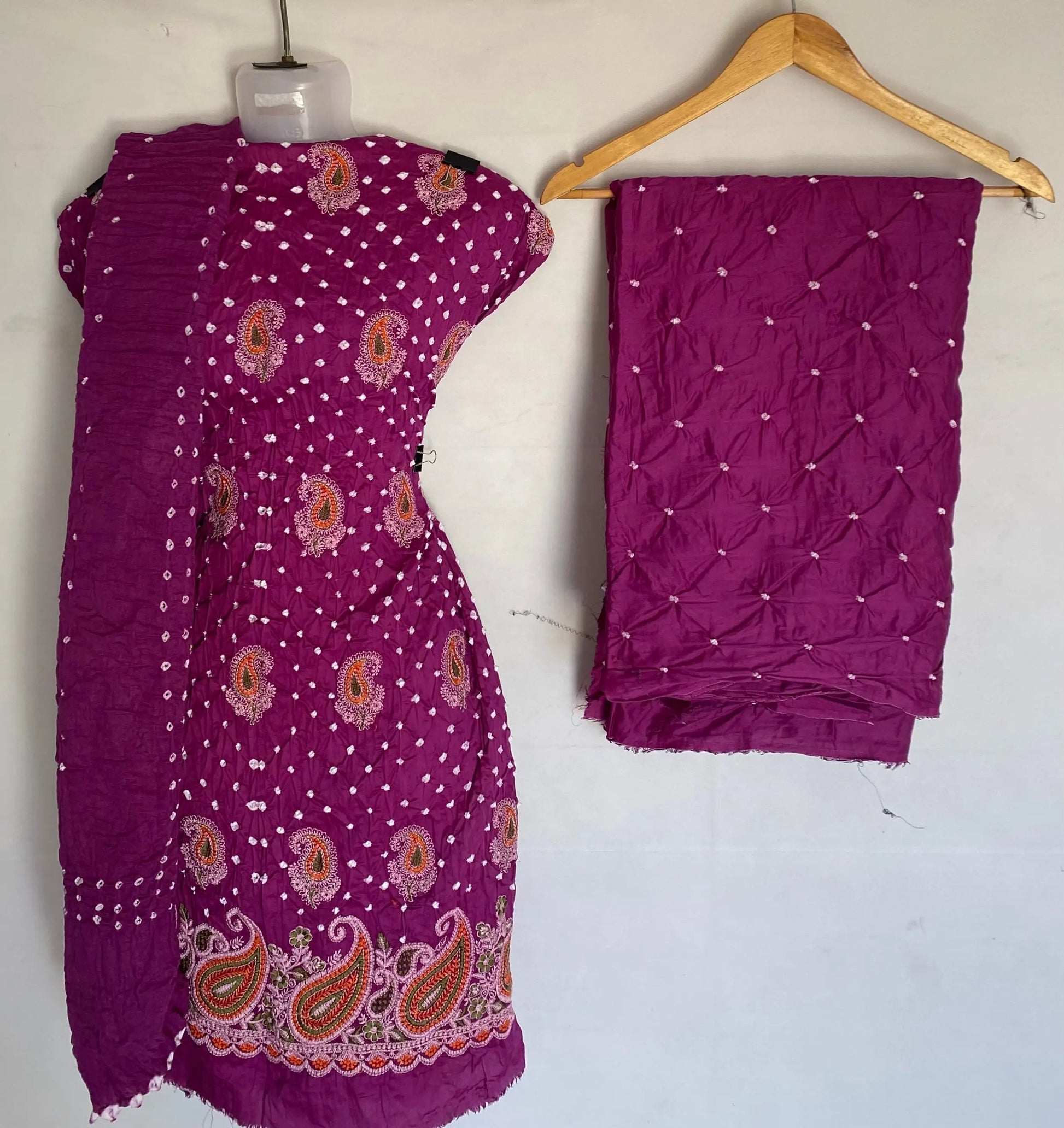 Purple Lakhanavi Buta Bandhani Suit Material RAKHIYO
