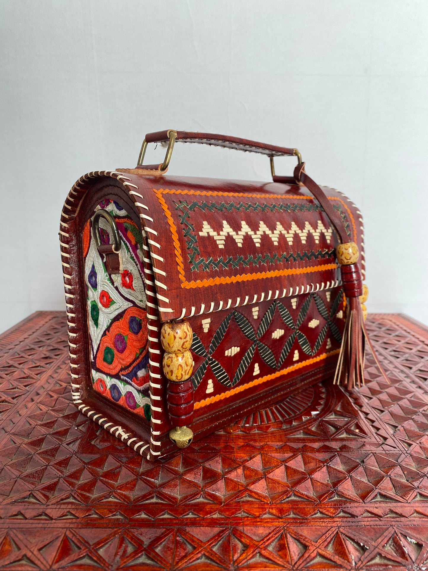 Antique Hut - The Sling