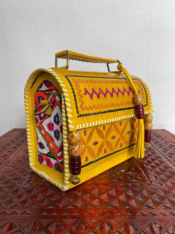 Yellow Antique Hut - The Sling RAKHIYO