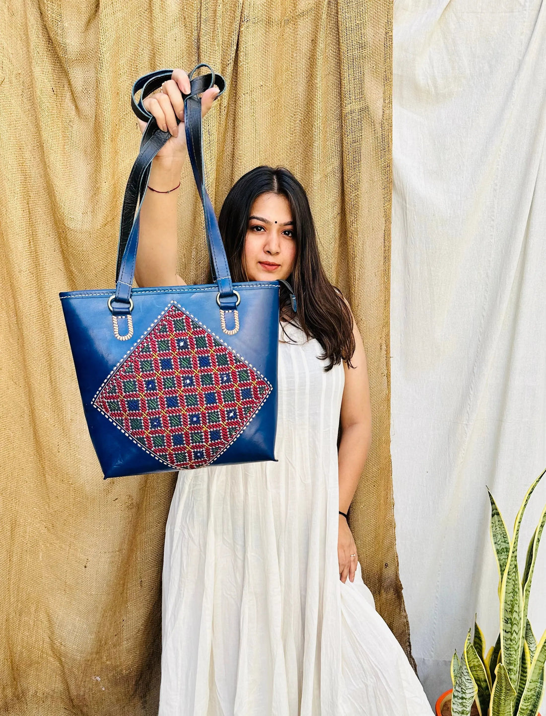 Jat - The Tote RAKHIYO