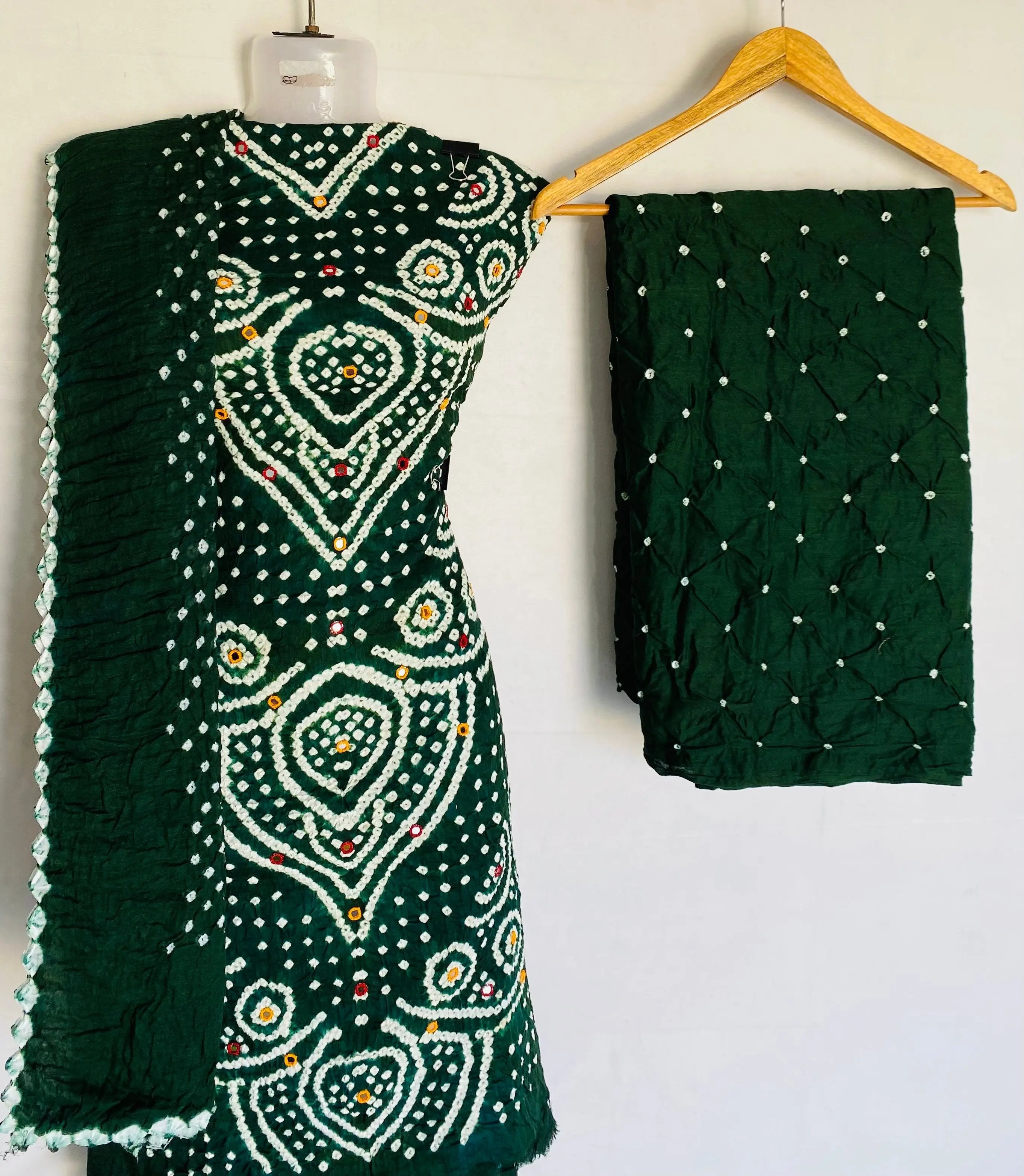 Bottle Green Aabhla Bandhani Suit Material RAKHIYO