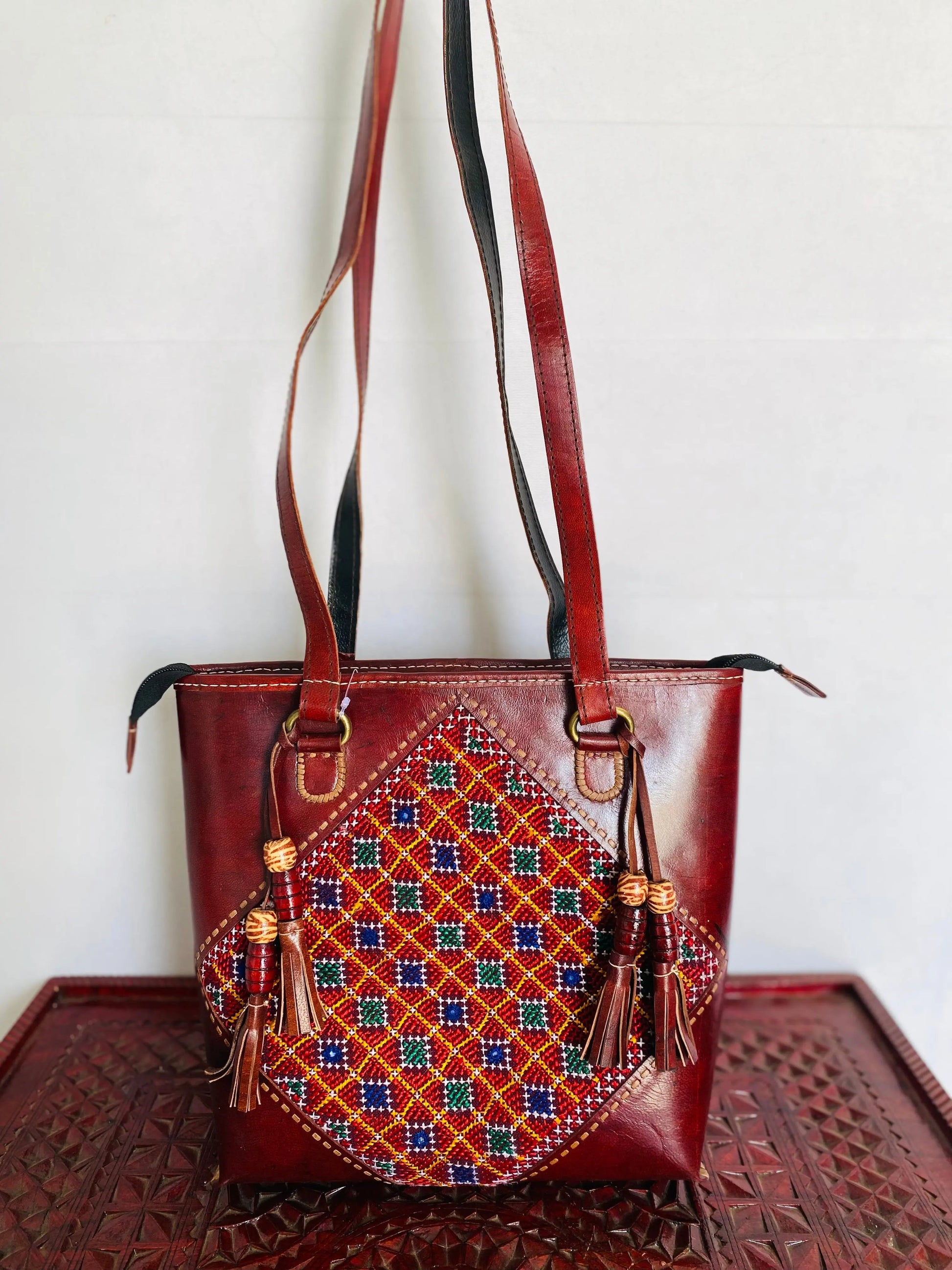 Jat - The Tote RAKHIYO