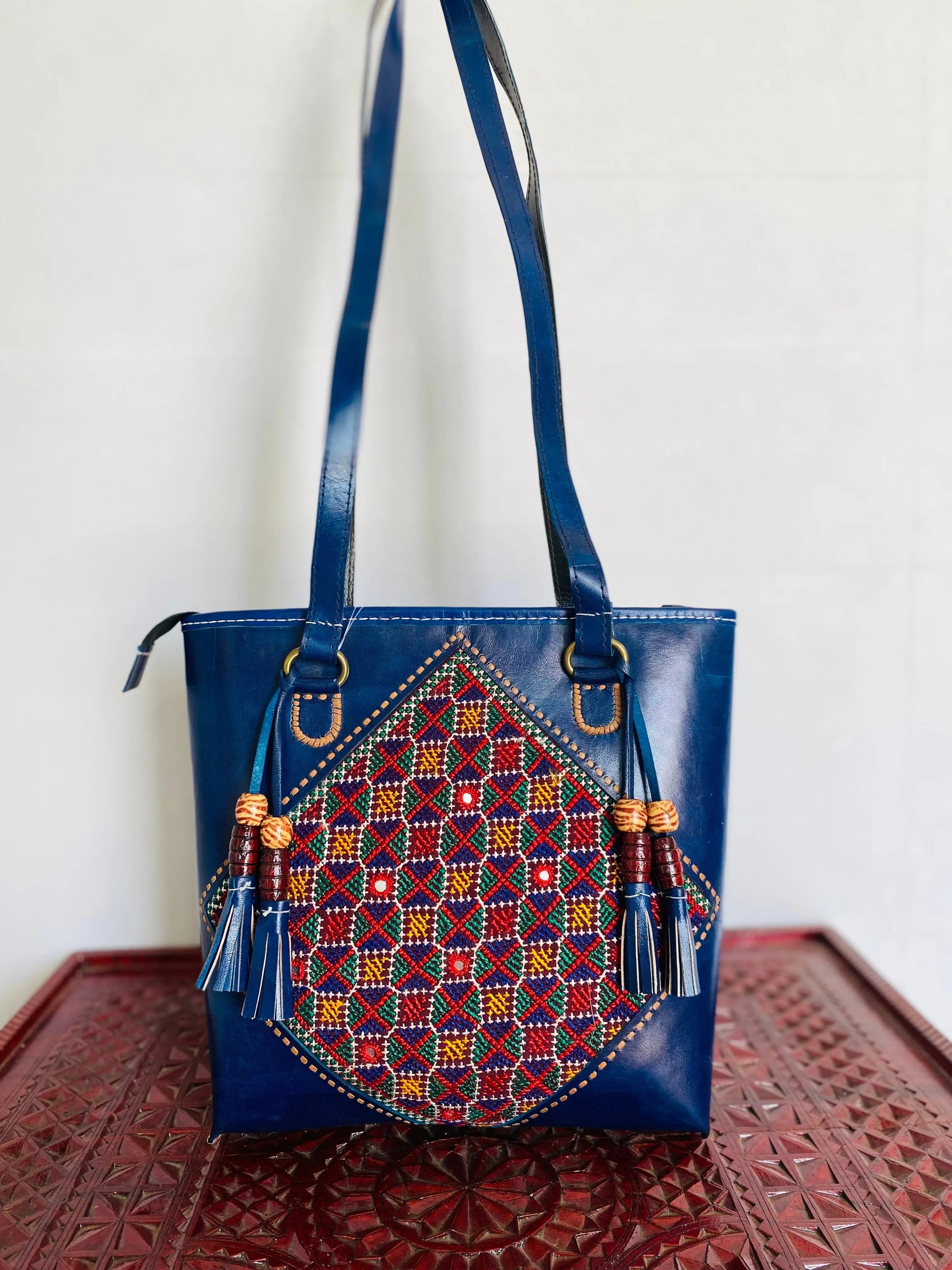 Jat - The Tote RAKHIYO