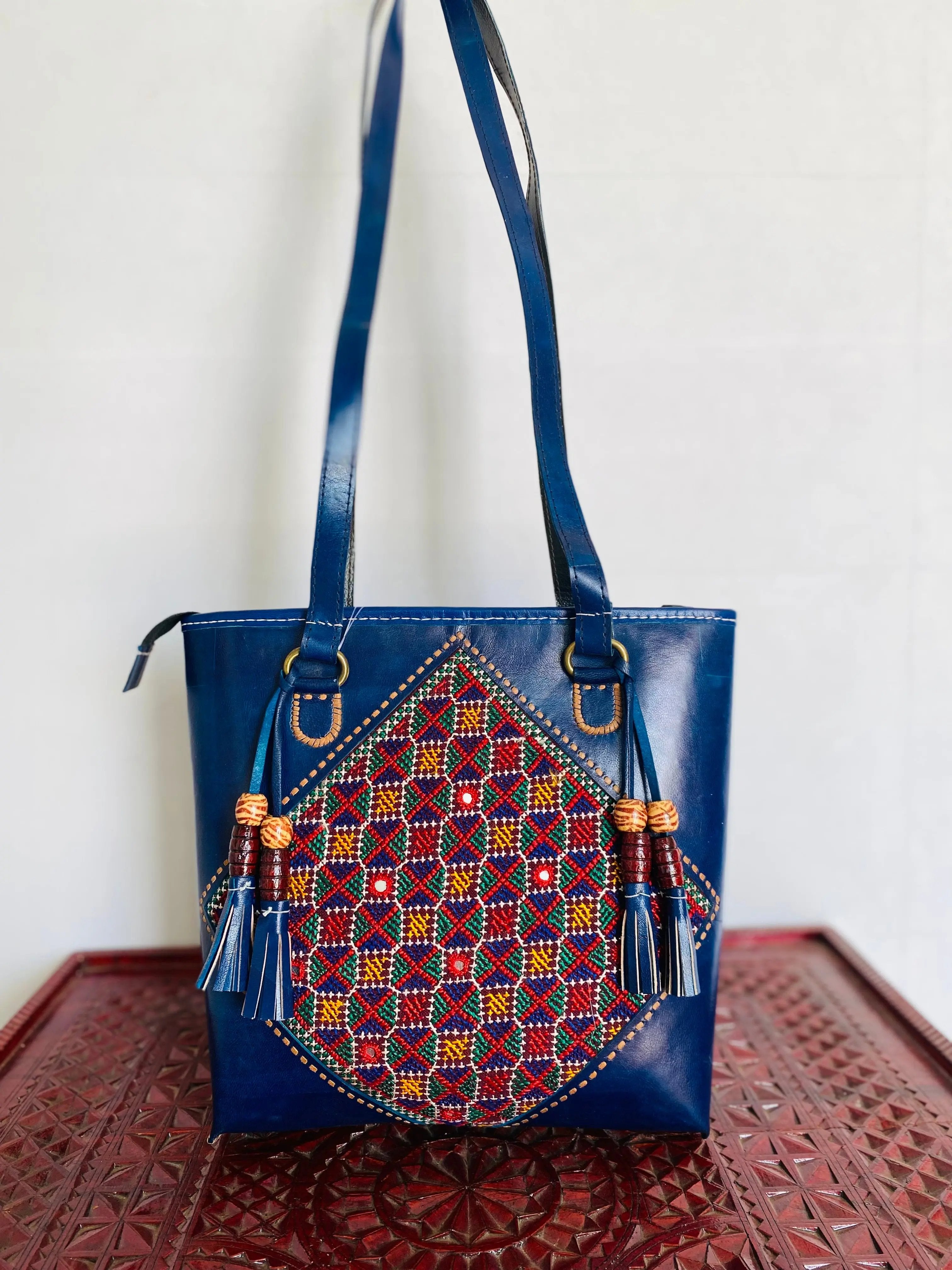 Jat - The Tote RAKHIYO