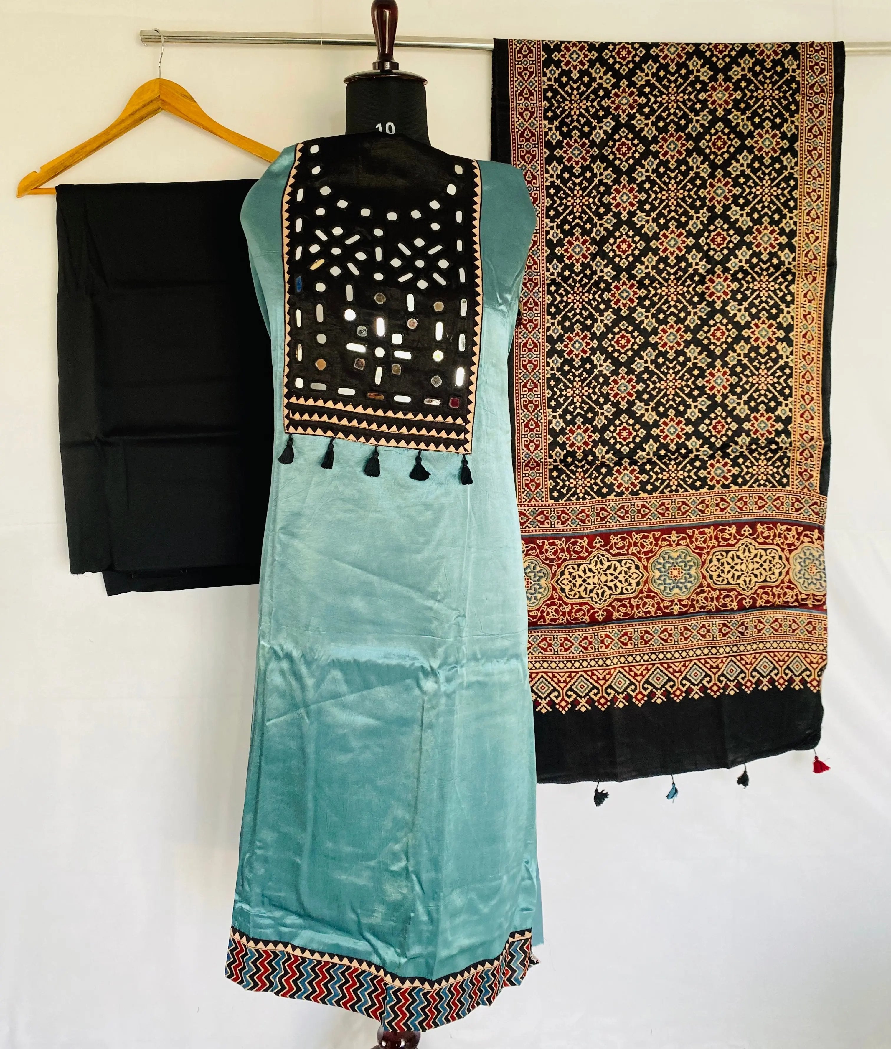 Light Blue Mashroo Mirror Yock Suit Material RAKHIYO