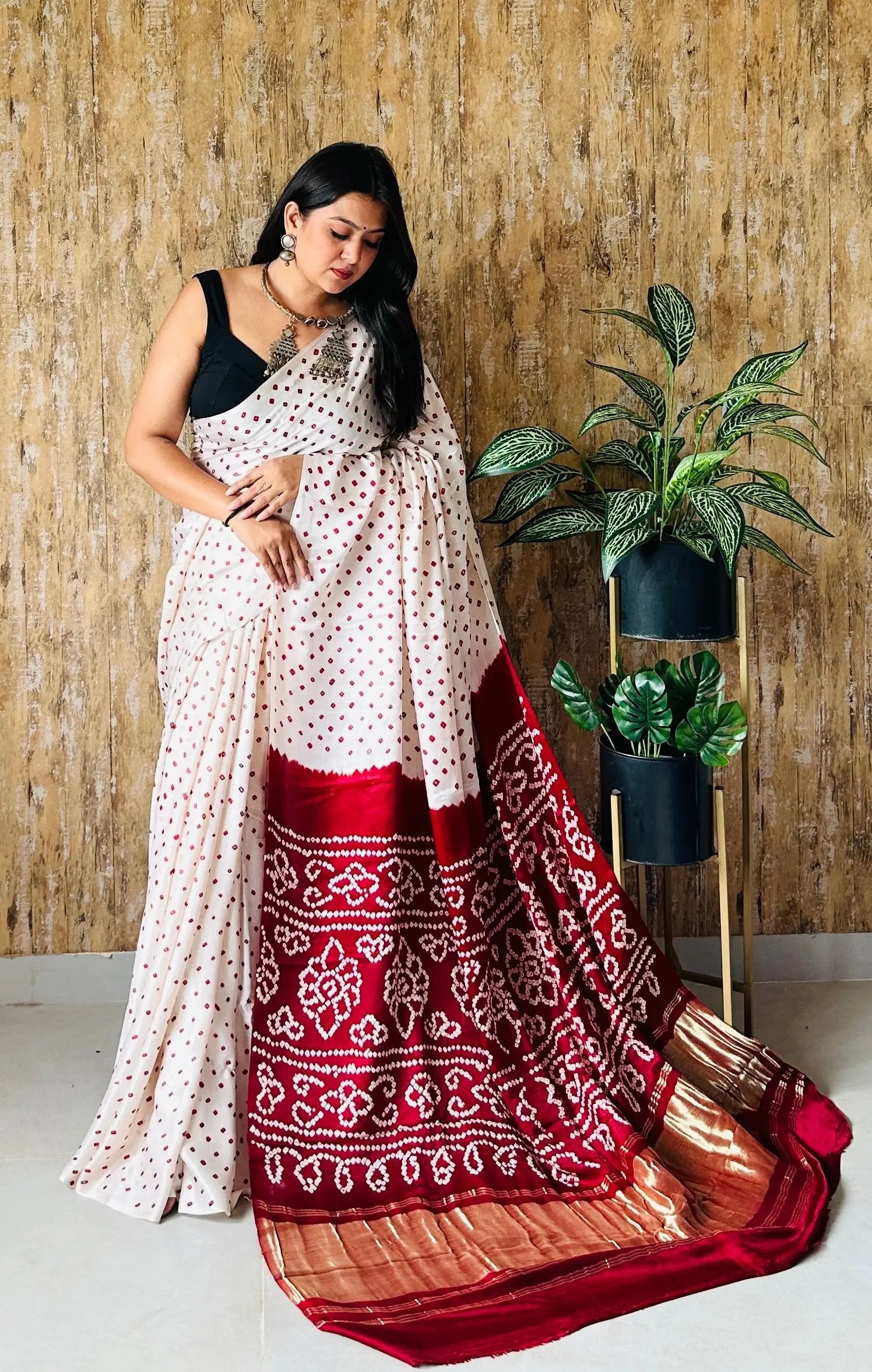 White-Red Color Bandhej Gaji Silk Saree RAKHIYO