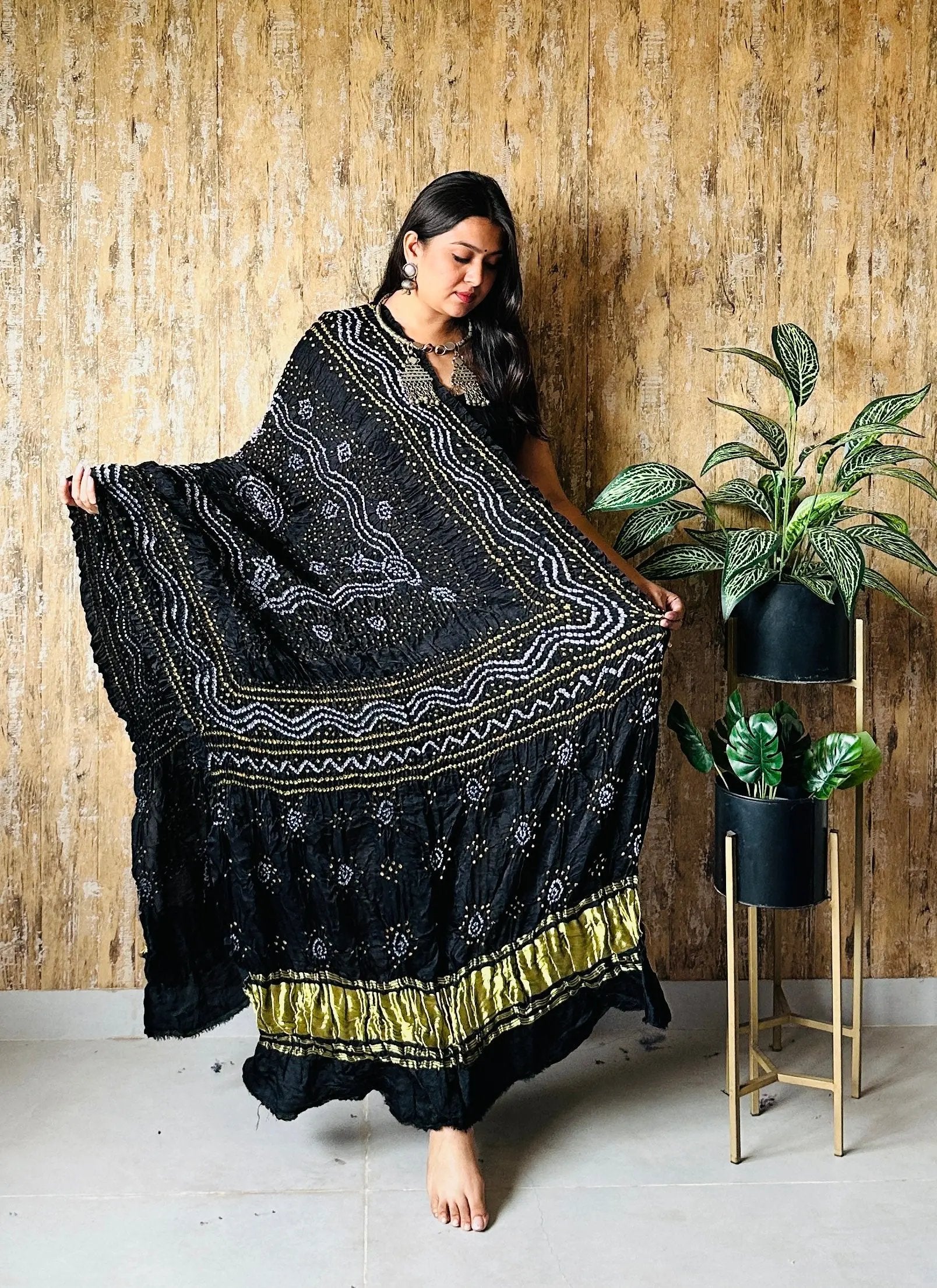 Black Bandhej Chandrokhani Gaji Dupatta RAKHIYO