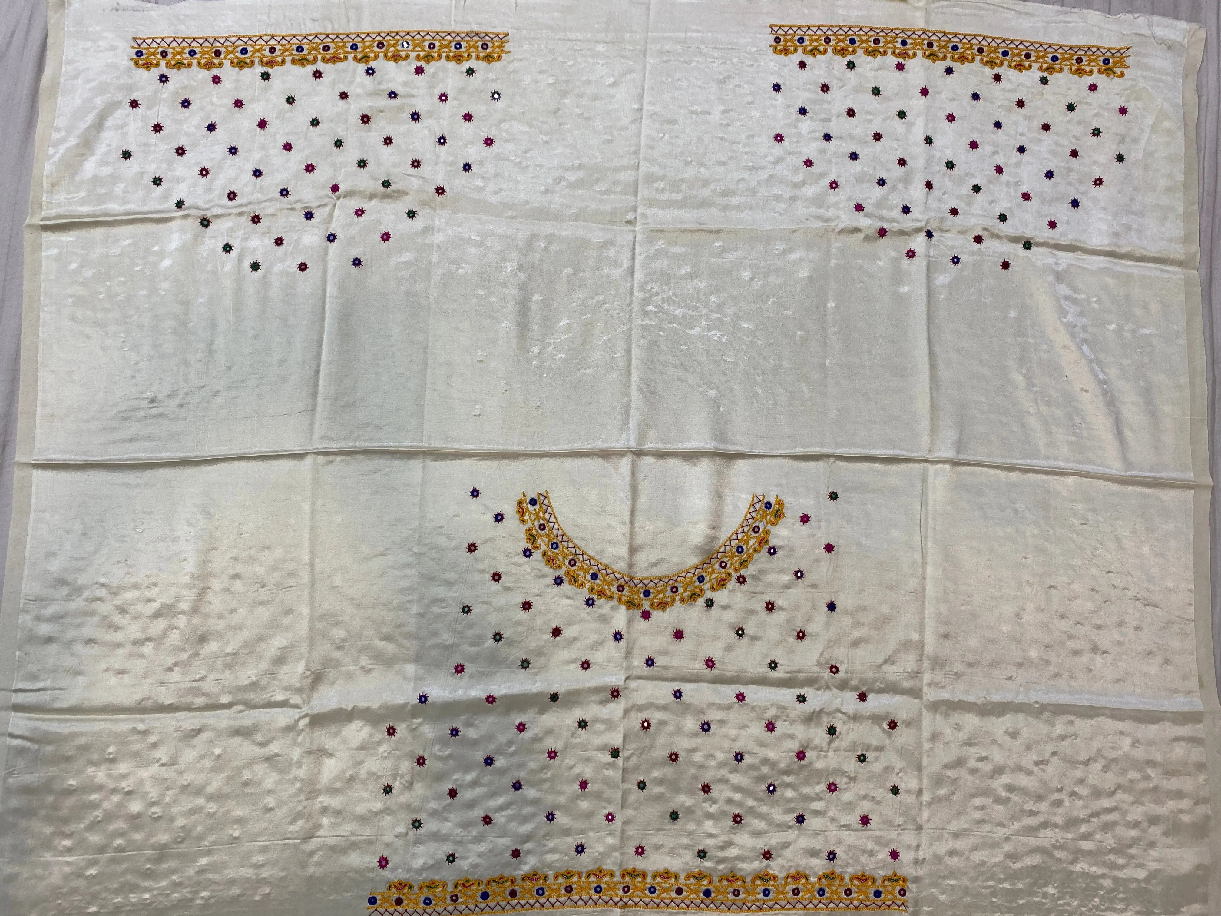 Kutch Embroidered Mashroo Silk Blouse Piece RAKHIYO