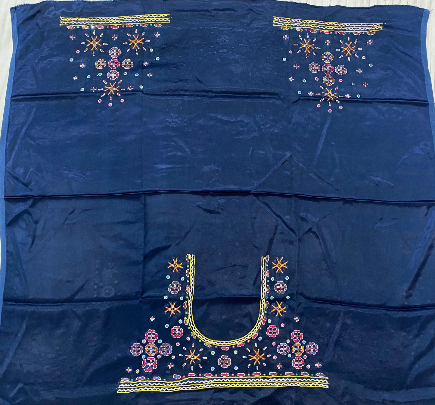 Mutva Kutch Embroidered Mashroo Silk Blouse Piece