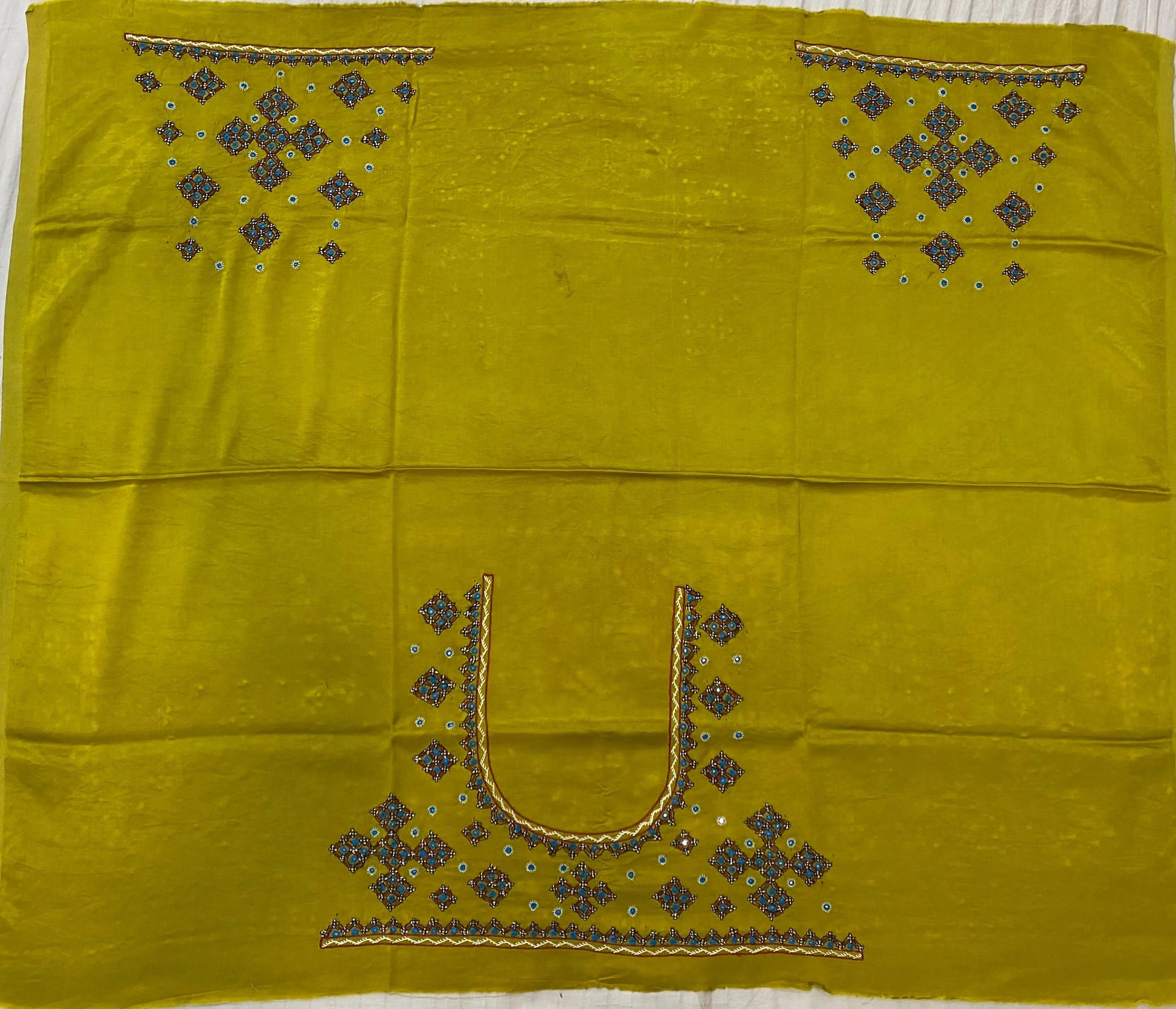 Mutva Kutch Embroidered Mashroo Silk Blouse Piece RAKHIYO