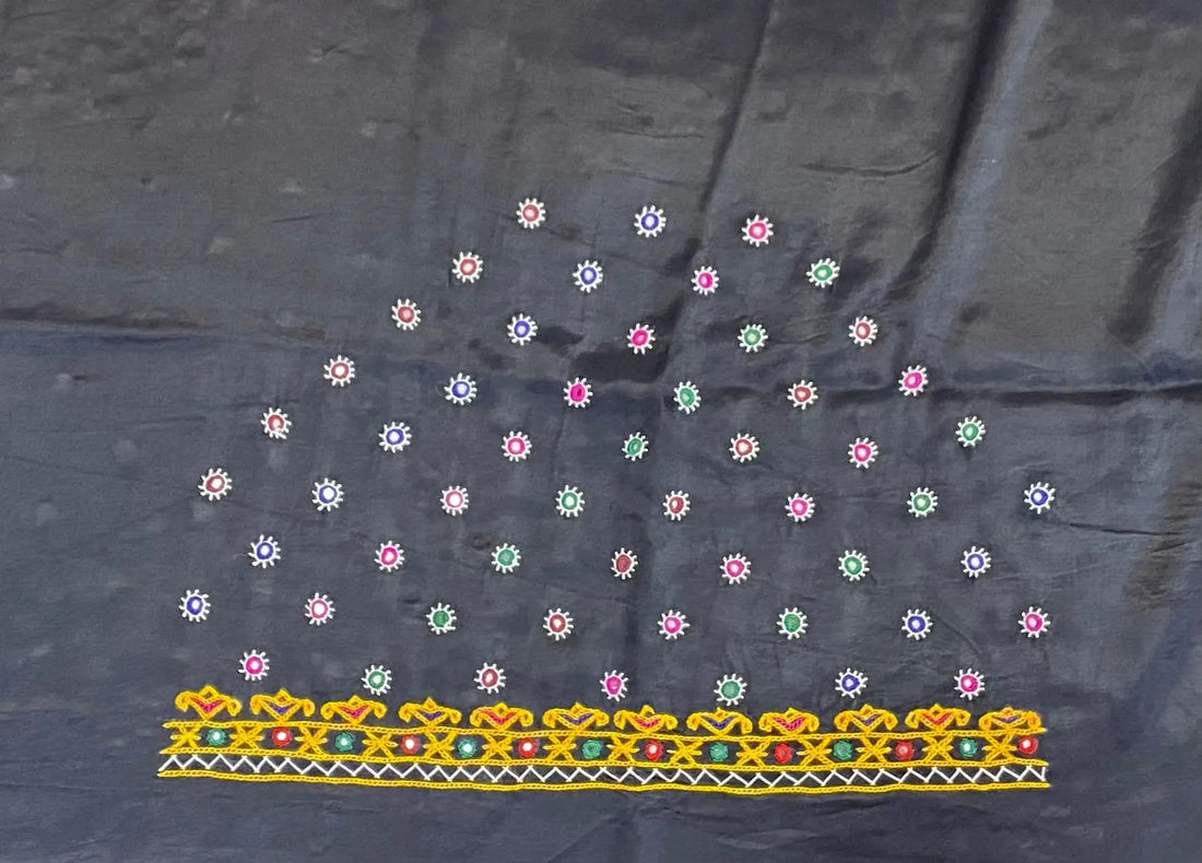 Kutch Embroidered Mashroo Silk Blouse Piece RAKHIYO