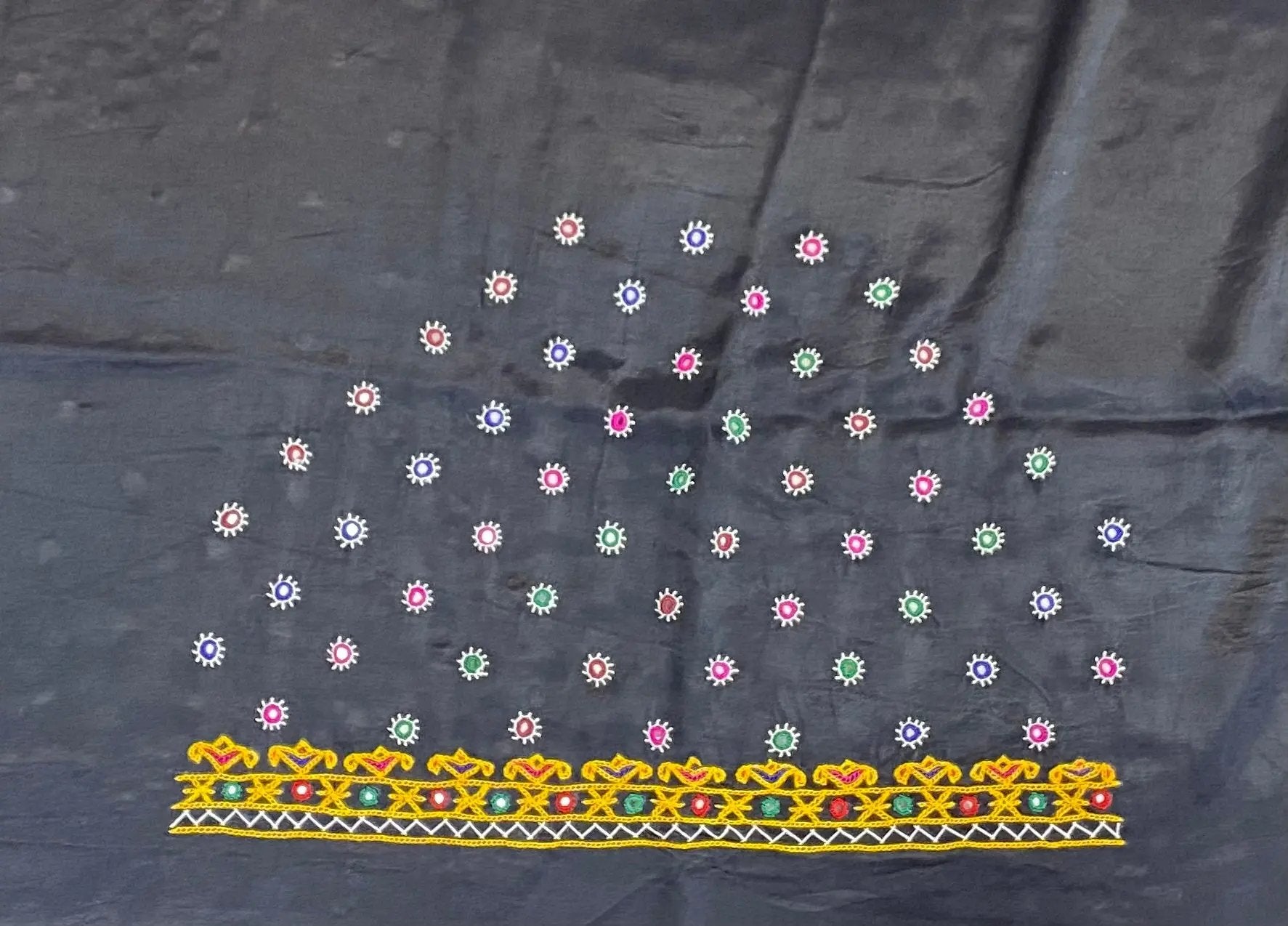 Kutch Embroidered Mashroo Silk Blouse Piece RAKHIYO