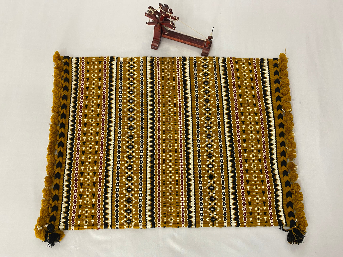 Handweave Bhujodi Wool Aashan