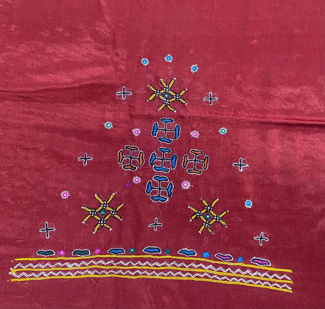 Mutva Kutch Embroidered Mashroo Silk Blouse Piece RAKHIYO