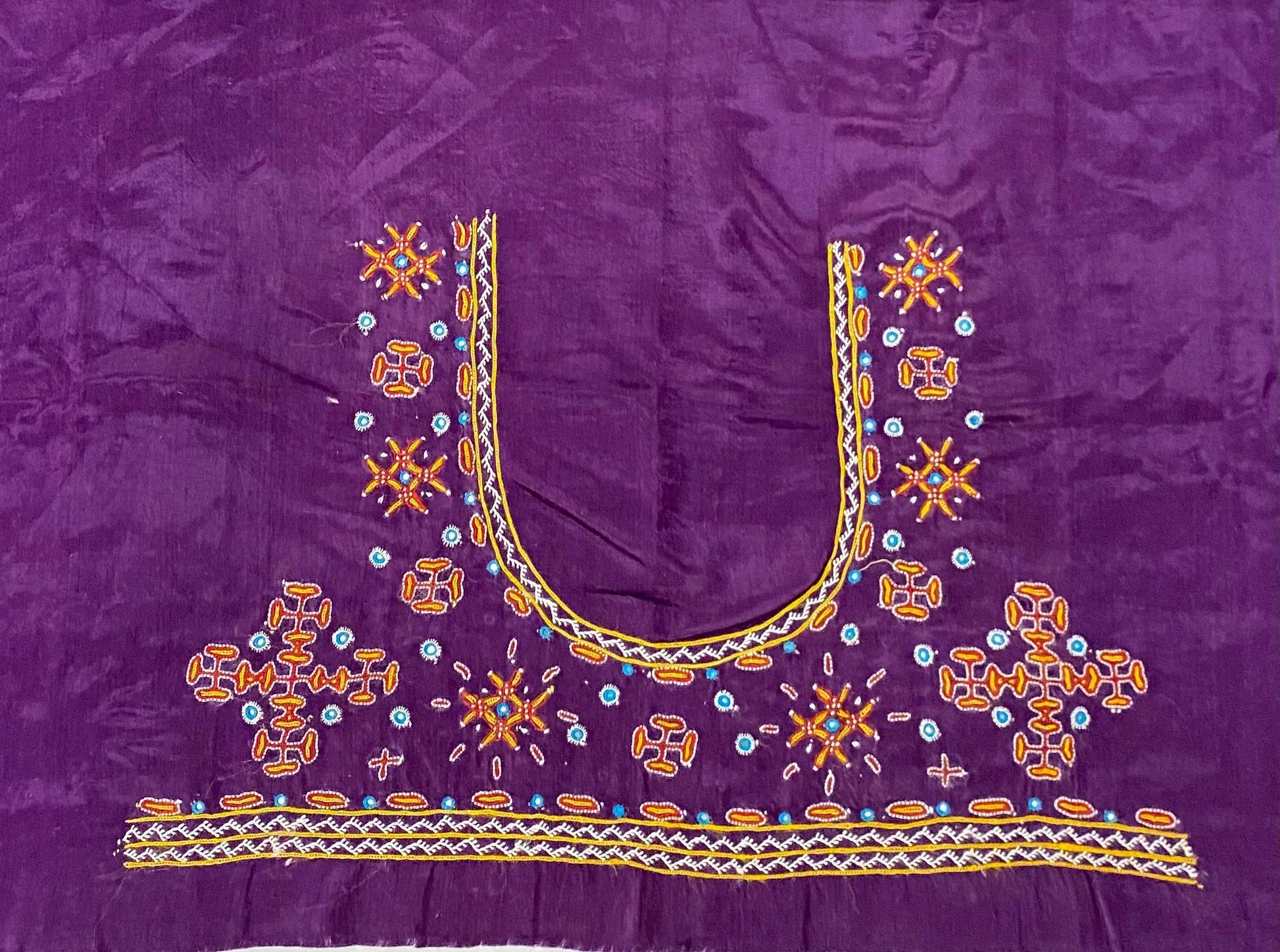 Mutva Kutch Embroidered Mashroo Silk Blouse Piece RAKHIYO