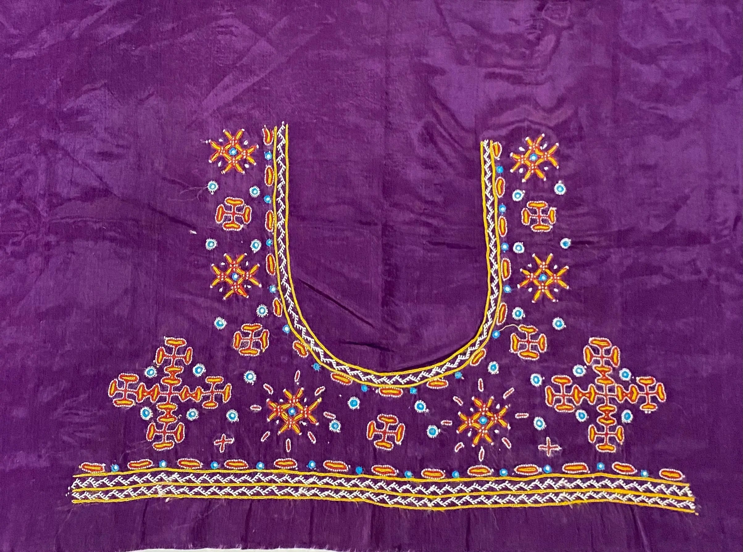 Mutva Kutch Embroidered Mashroo Silk Blouse Piece RAKHIYO