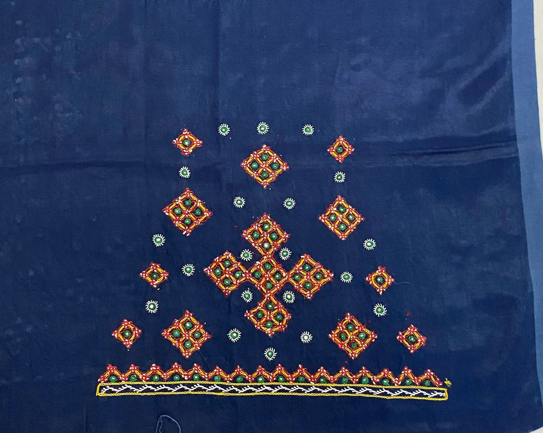 Mutva Kutch Embroidered Mashroo Silk Blouse Piece RAKHIYO