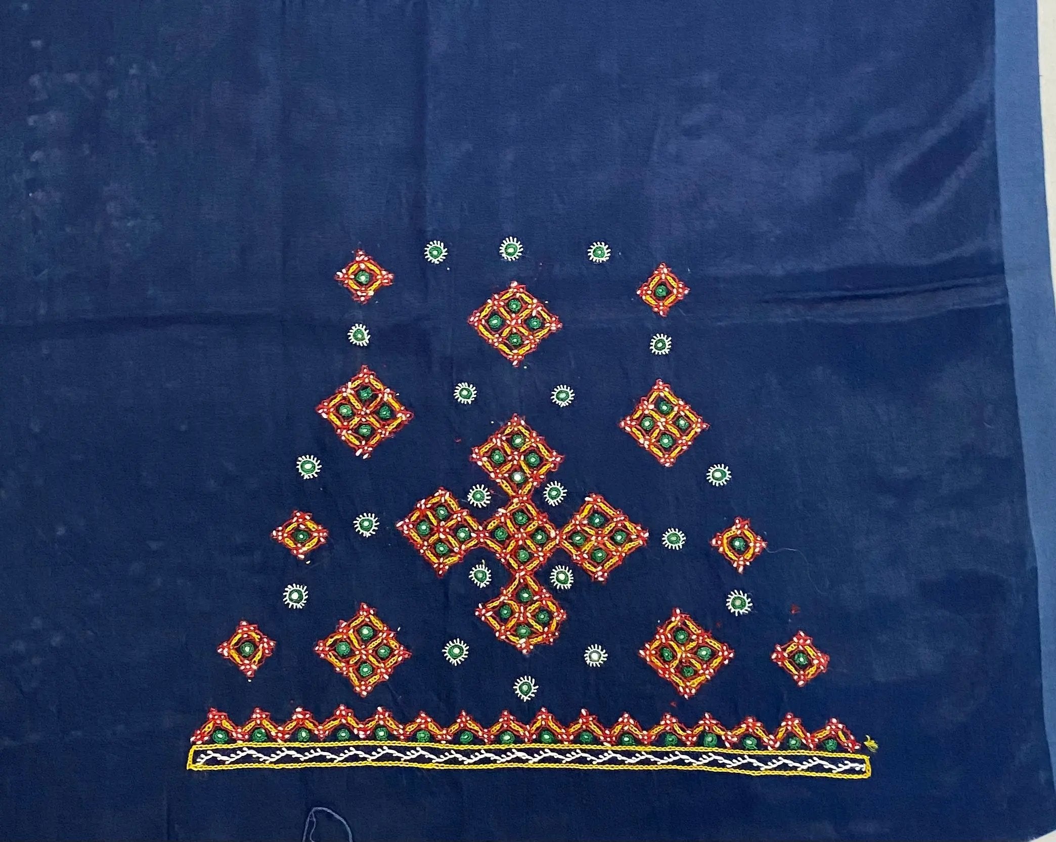 Mutva Kutch Embroidered Mashroo Silk Blouse Piece RAKHIYO