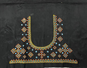 Mutva Kutch Embroidered Mashroo Silk Blouse Piece RAKHIYO