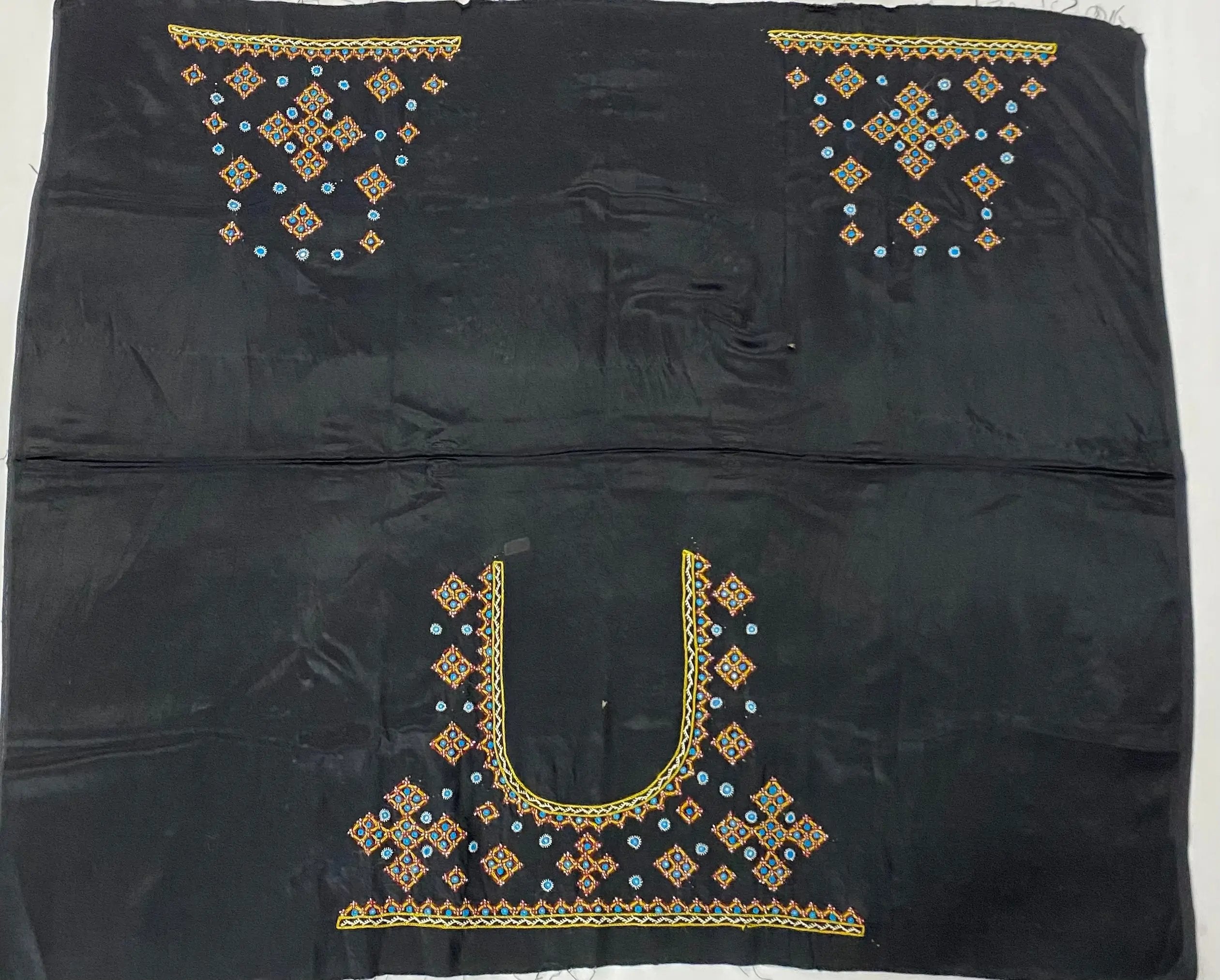 Mutva Kutch Embroidered Mashroo Silk Blouse Piece RAKHIYO