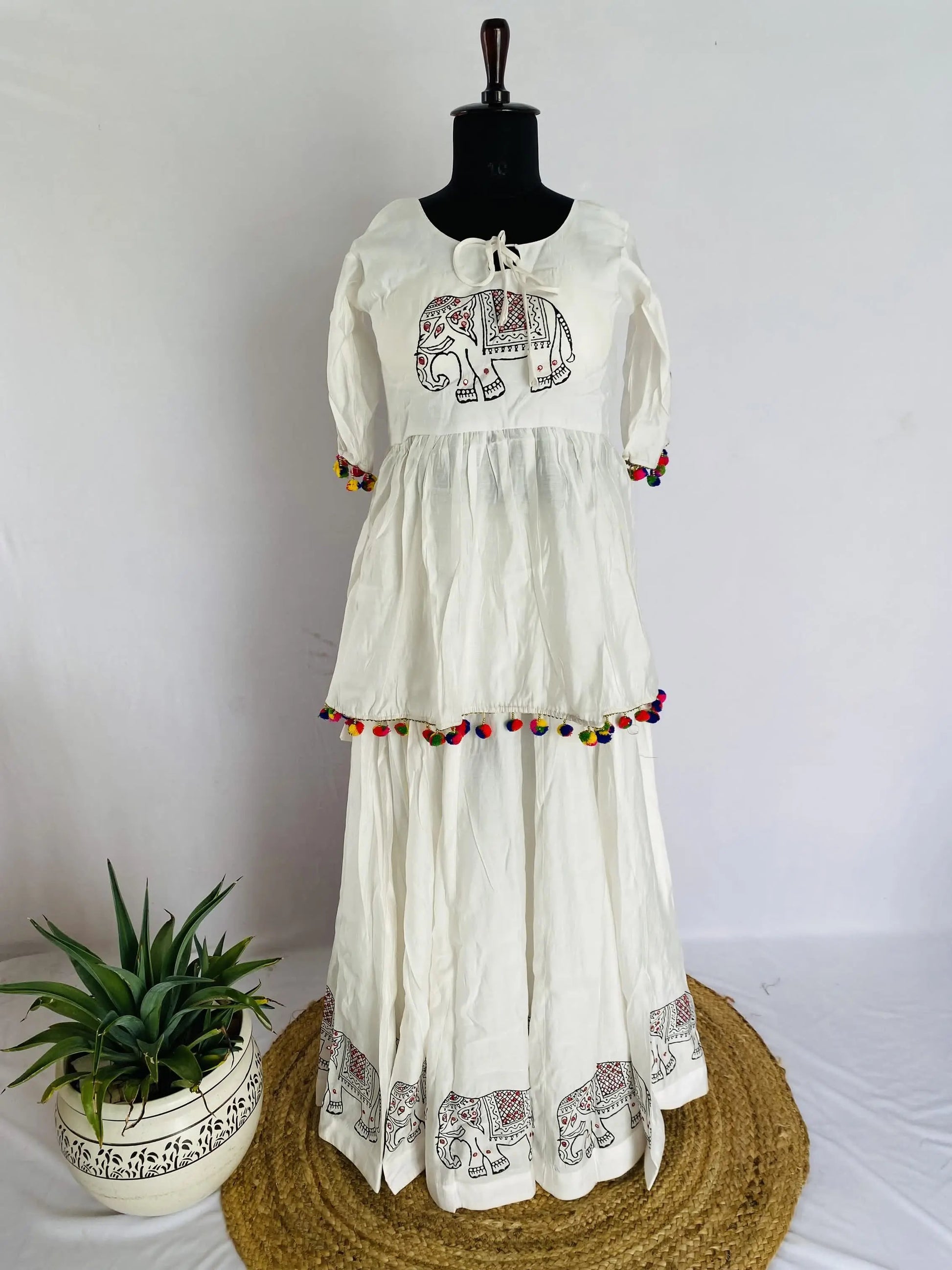 Elephant White 2 pcs  Blockprint Cotton Chaniyacholi RAKHIYO