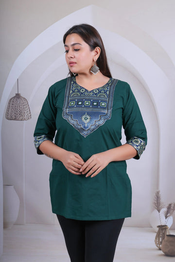 Green Kavya Ajarakh-Mirror Plain Cotton Short Top RAKHIYO