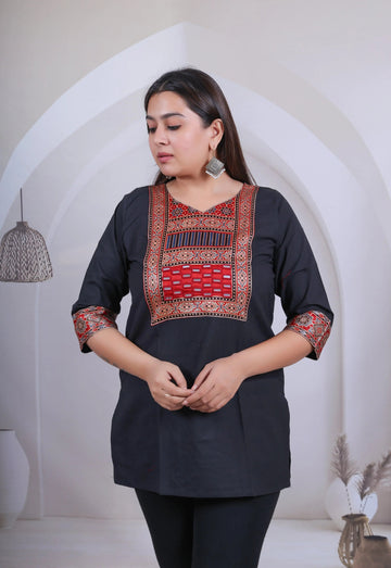 Black Kavya Ajarakh-Mirror Plain Cotton Short Top RAKHIYO