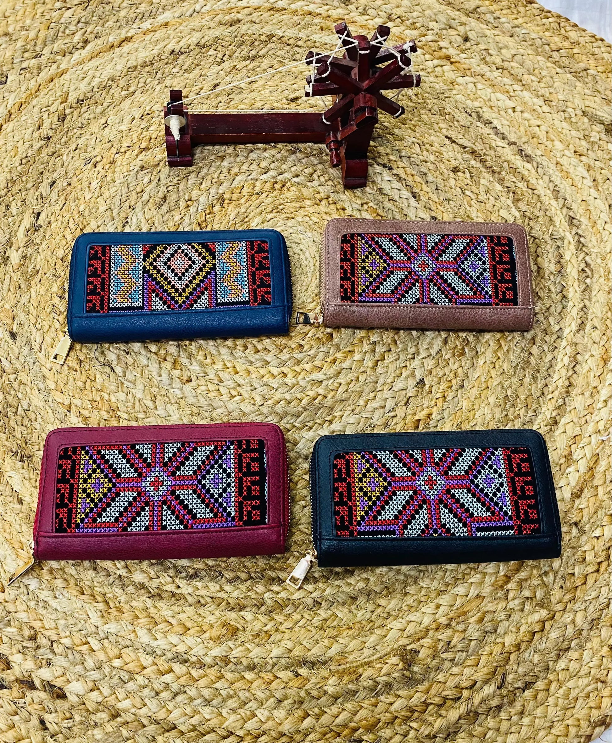 Embroidered Wallet RAKHIYO
