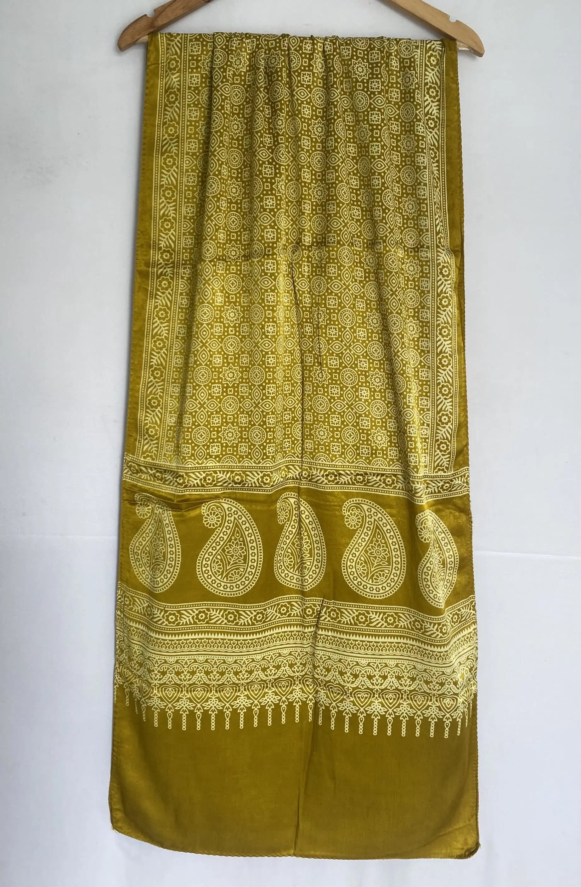 Ajarakh Mashroo Stoles RAKHIYO