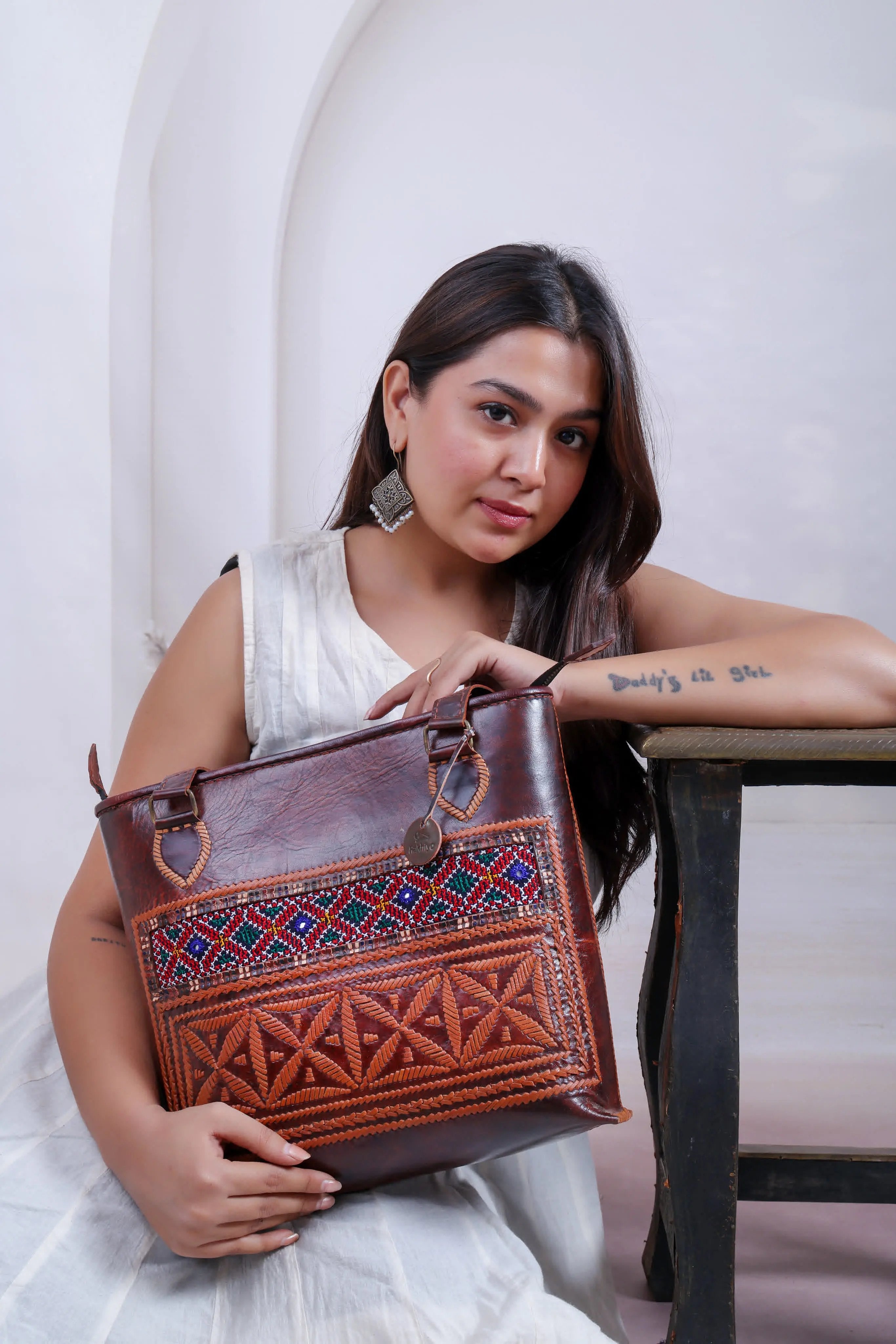 Jat & Kutchhi - The Tote RAKHIYO