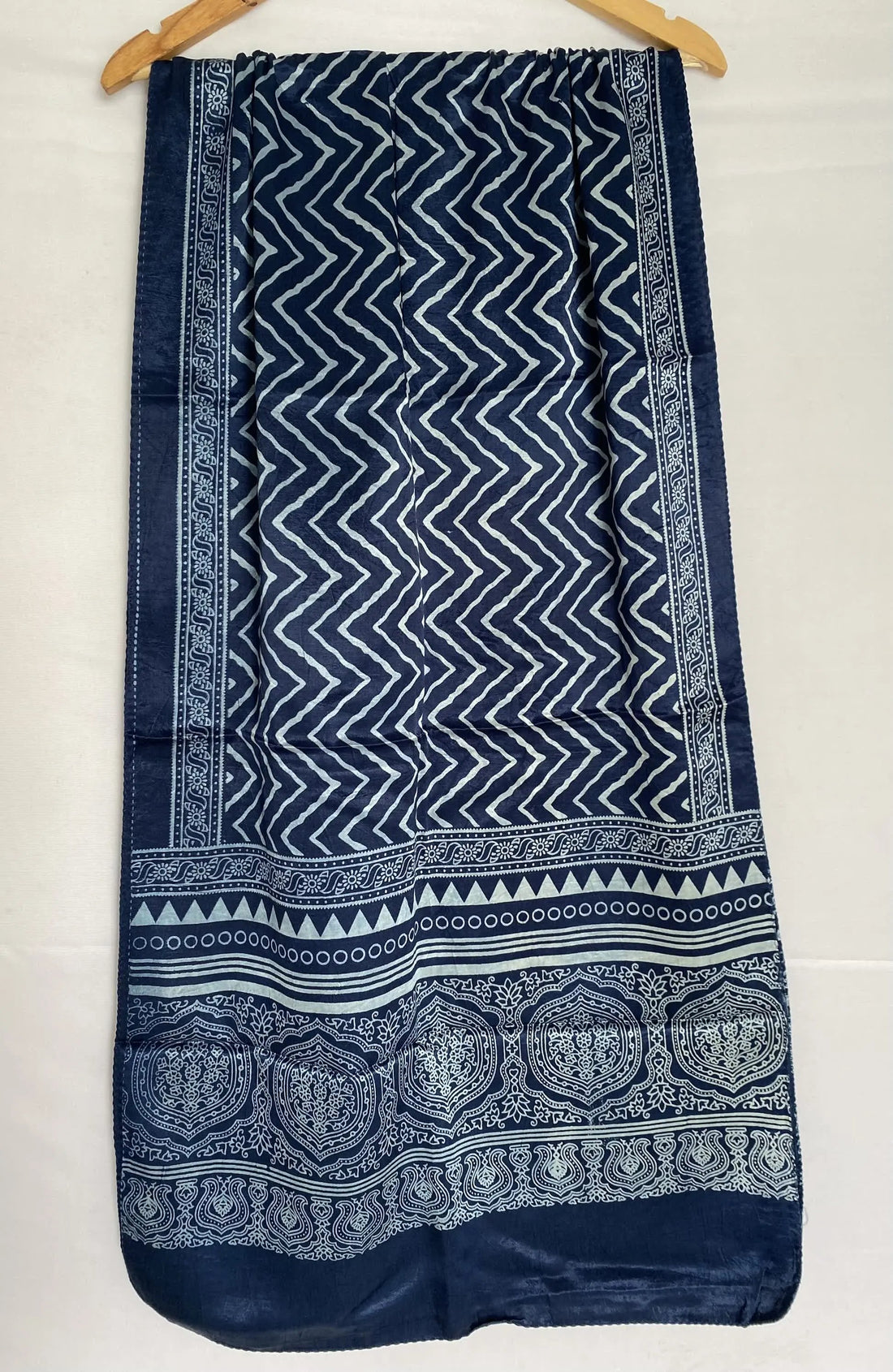 Laheriya Mashroo Stoles RAKHIYO