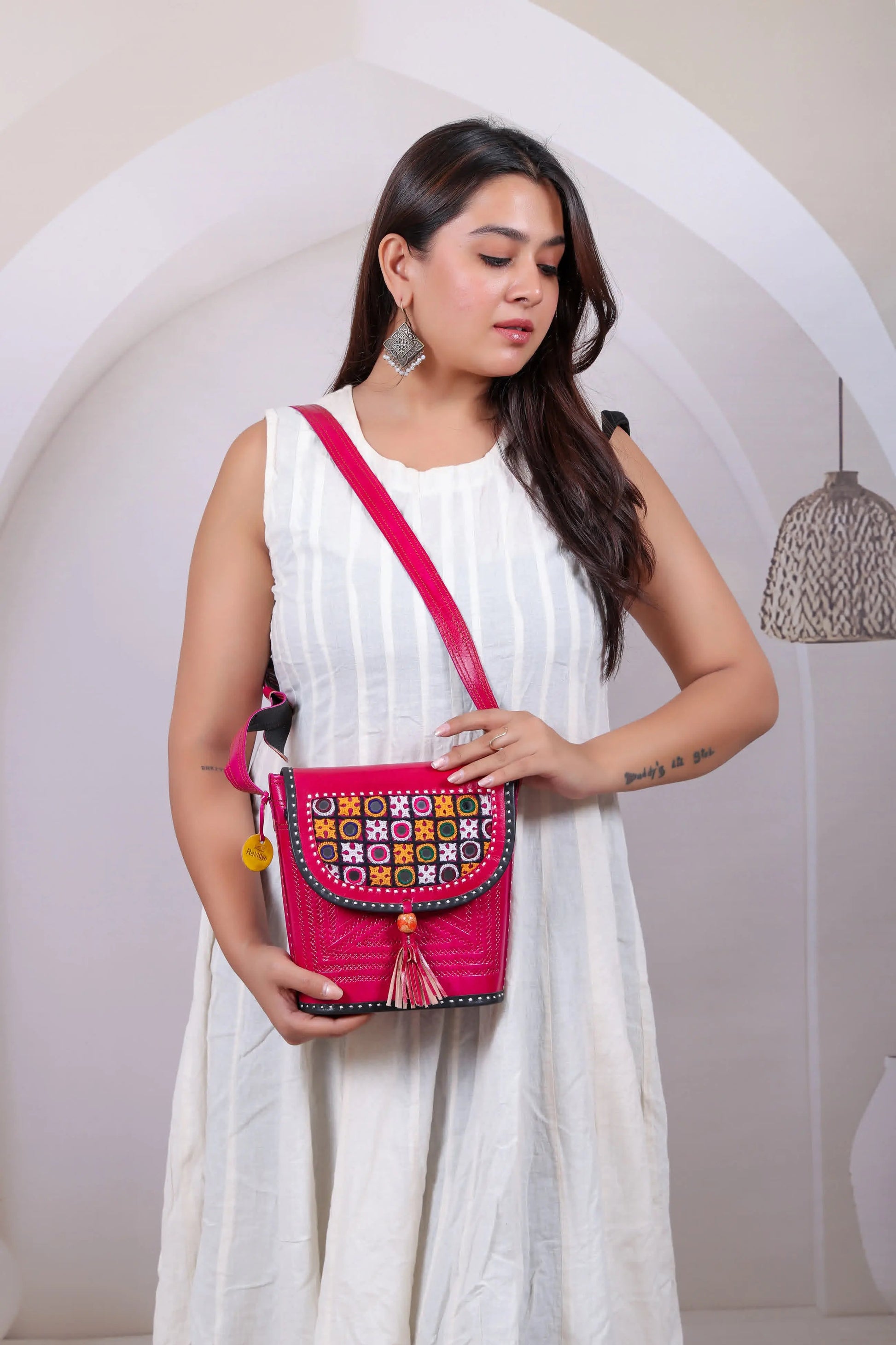 Punch Bucket Sling RAKHIYO