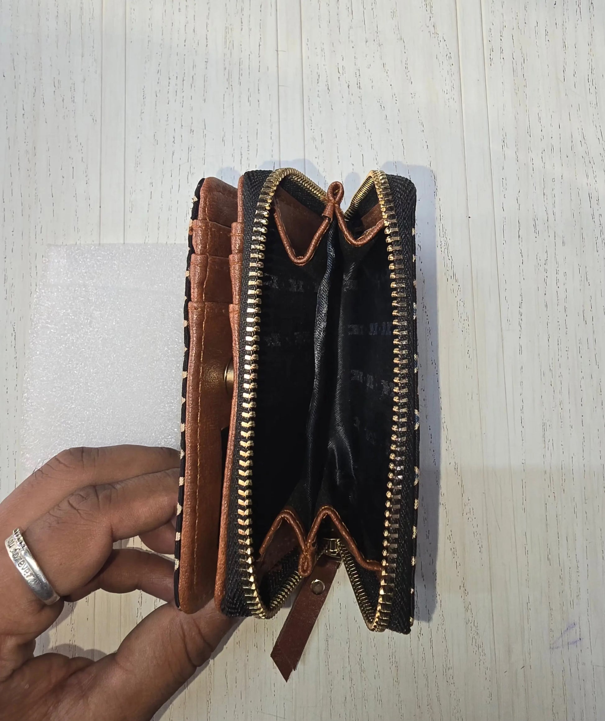 Mini Wallet RAKHIYO