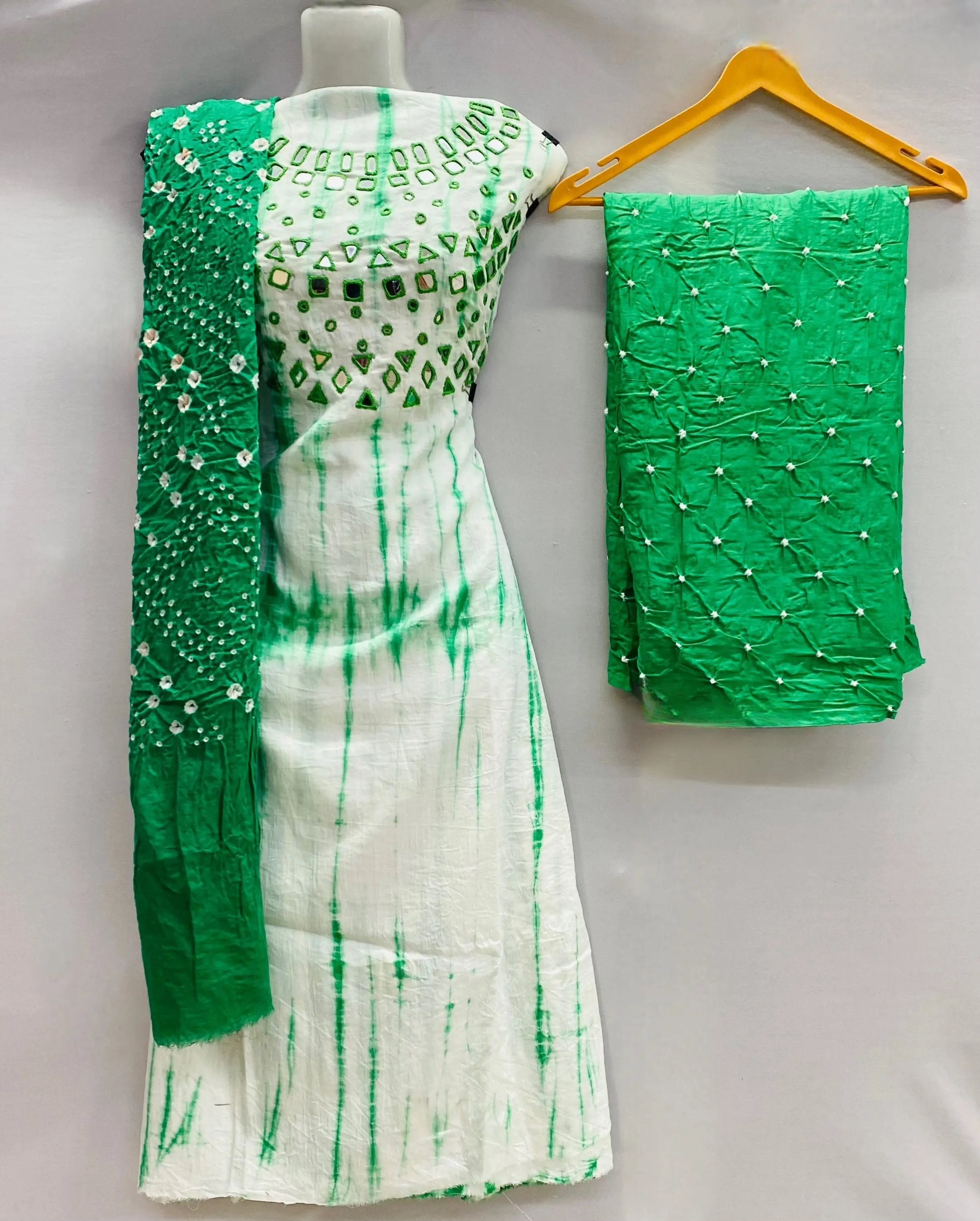 Paroot Green Bandhani Sibori Mirror Suit Material RAKHIYO