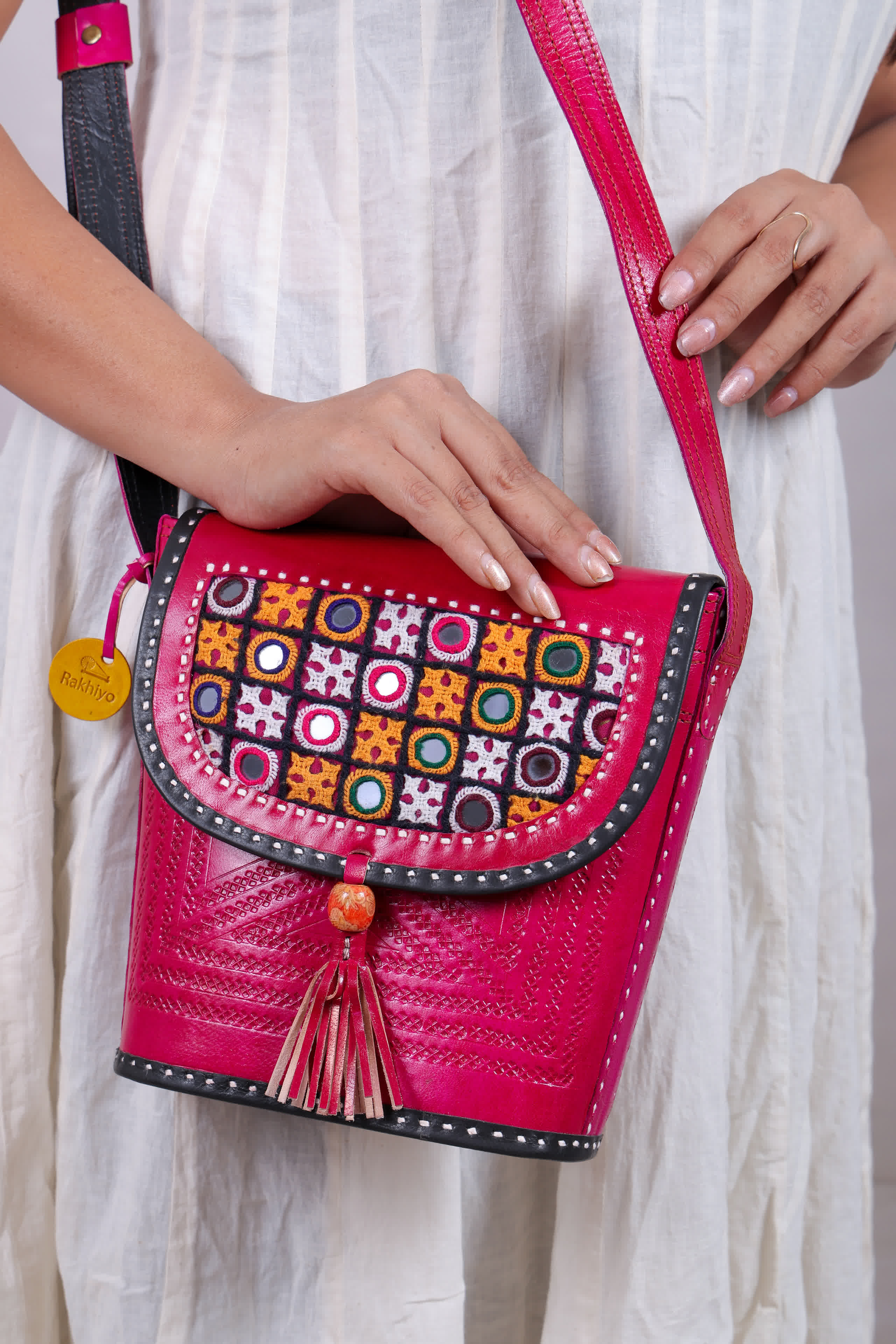 Punch Bucket Sling RAKHIYO