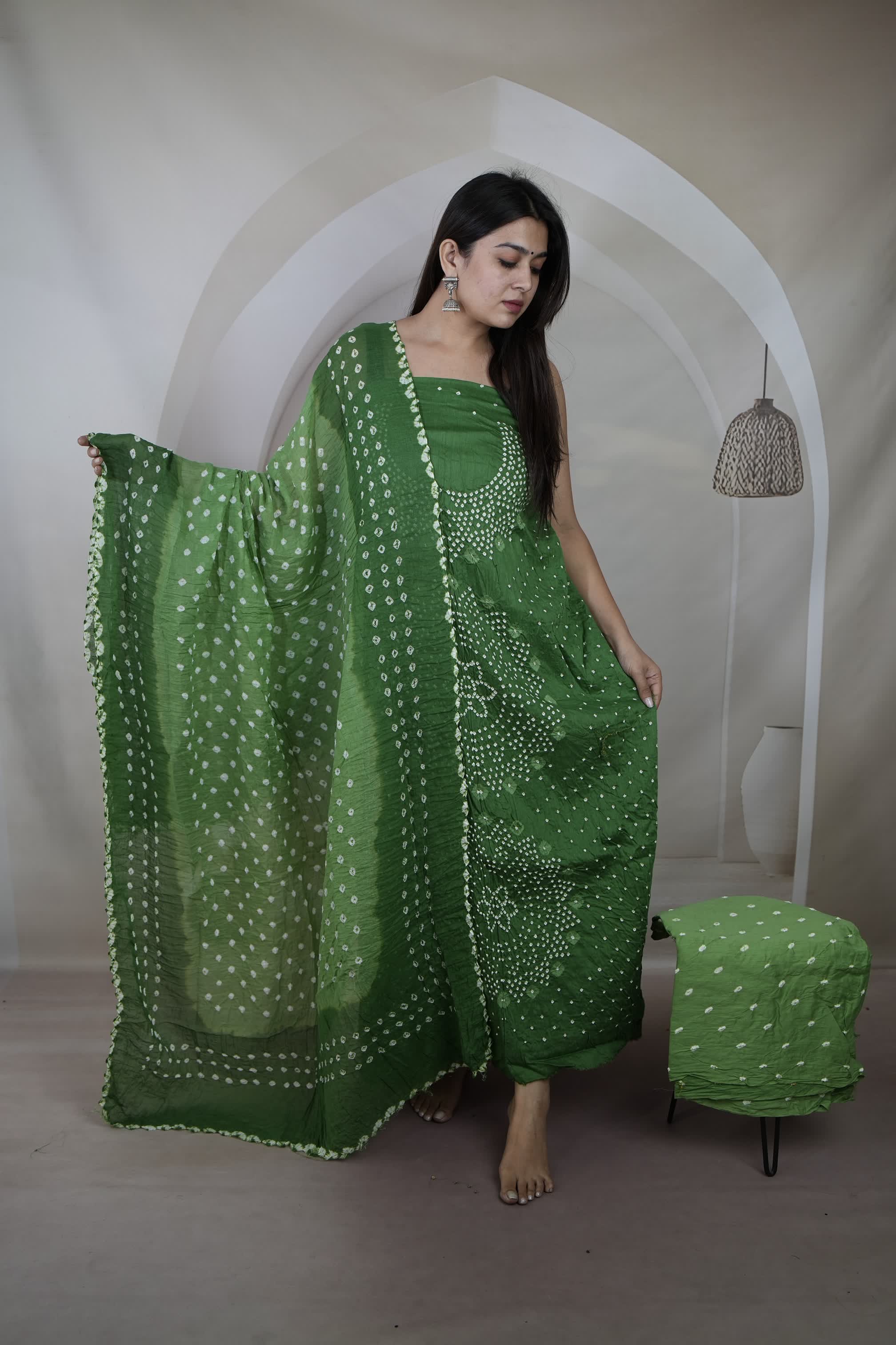 Green Chakor Bandhani Suit Material