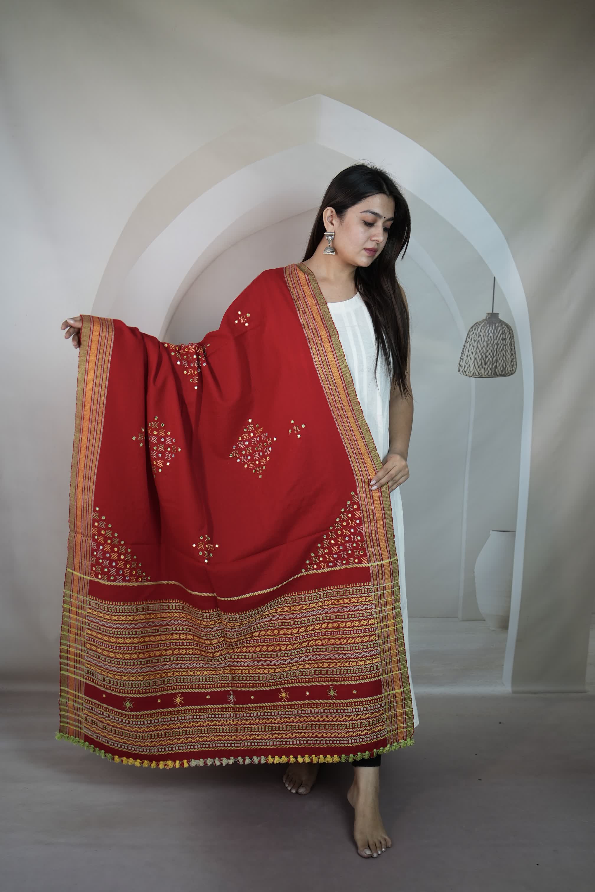 Red Corner Buti Handwoven Bhujodi Woolen Shawl