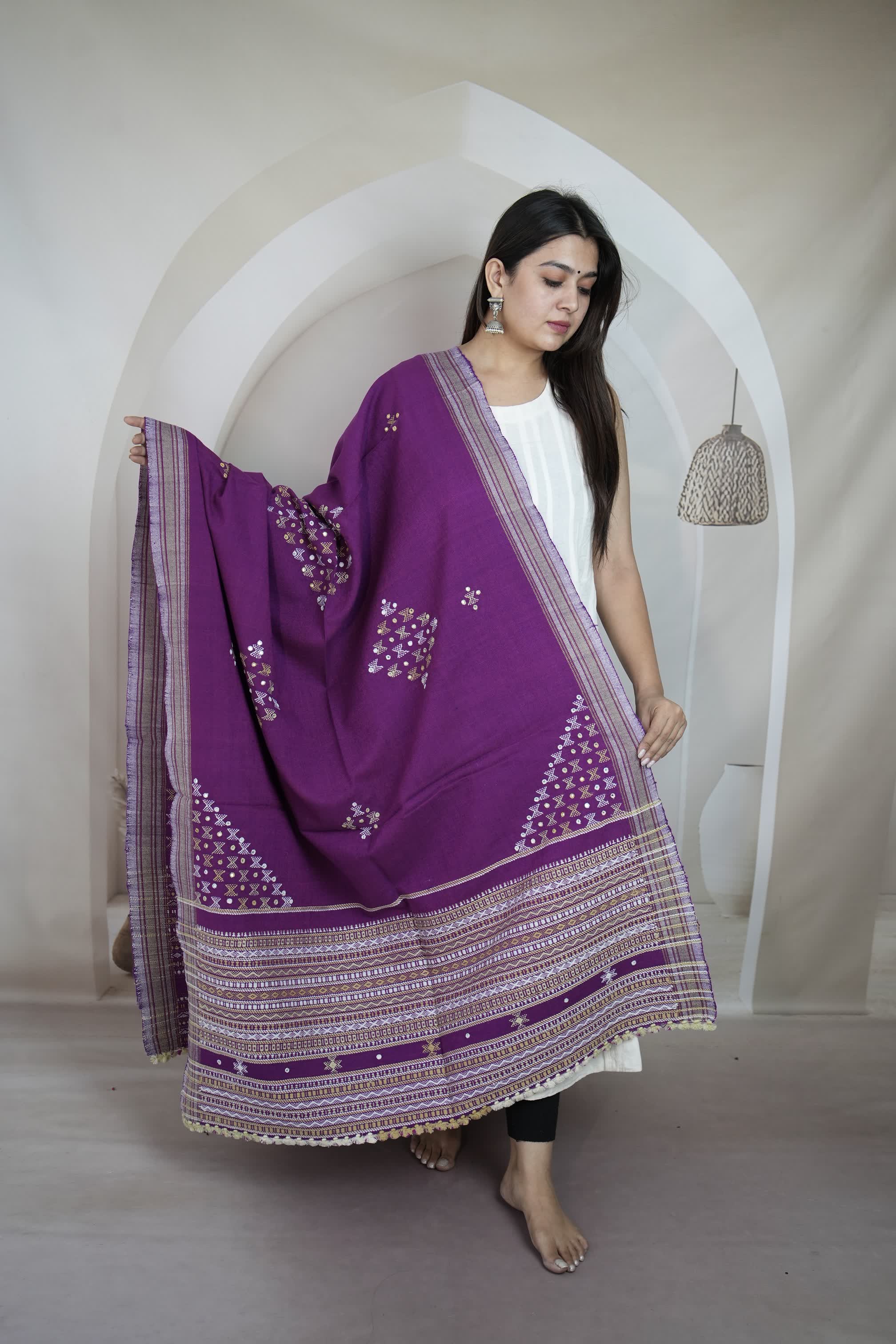 Purple Corner Buti Handwoven Bhujodi Woolen Shawl