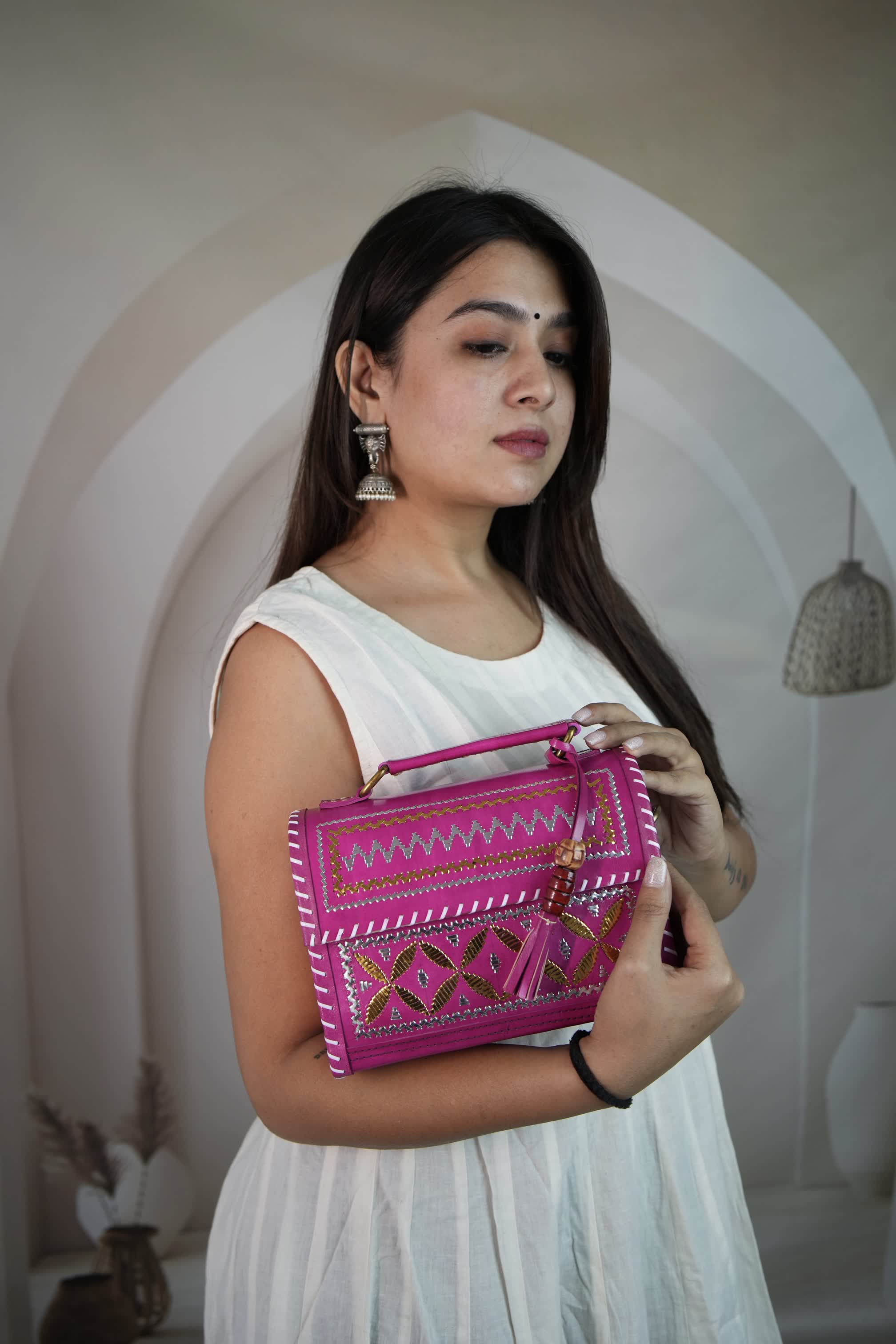 Kutchhi Pink Jari Hut - The Sling