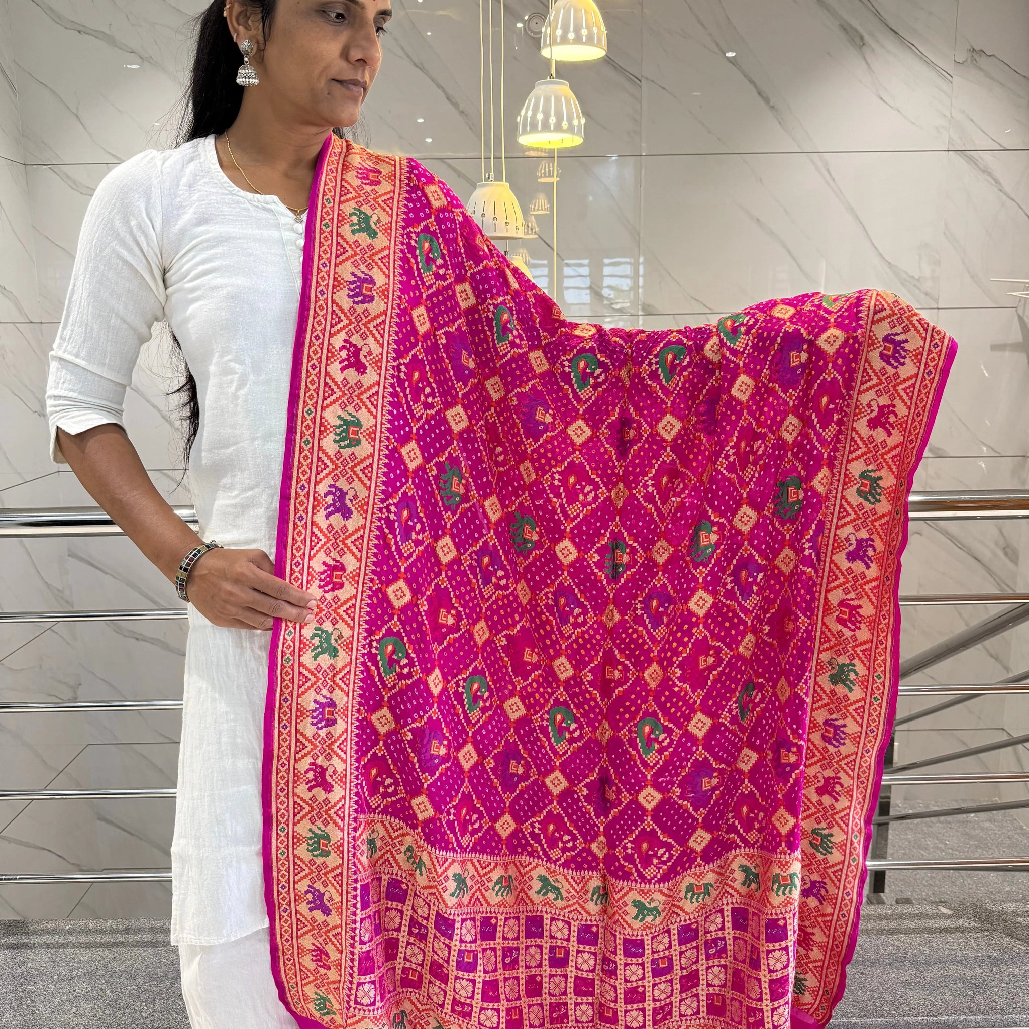 Minakari Banarasi-Bandhani Pure Crepe Dupatta RAKHIYO